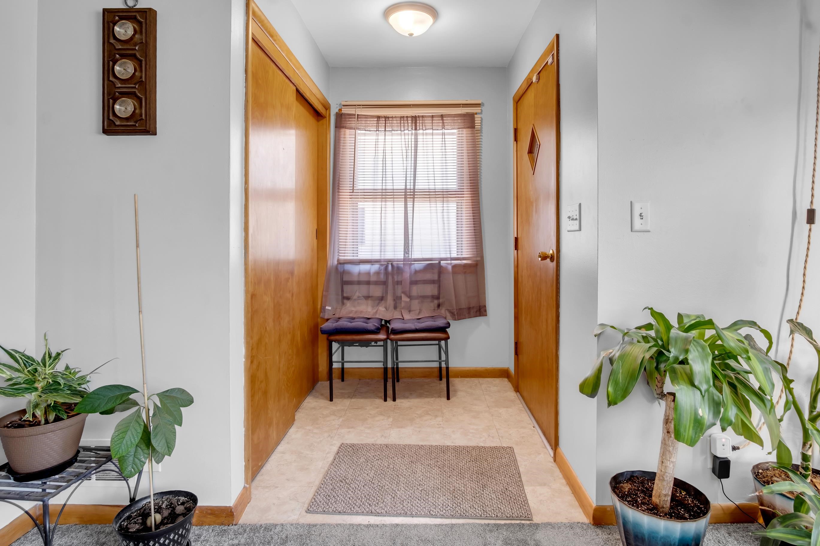 914-916 N Pine St Property Photo 17