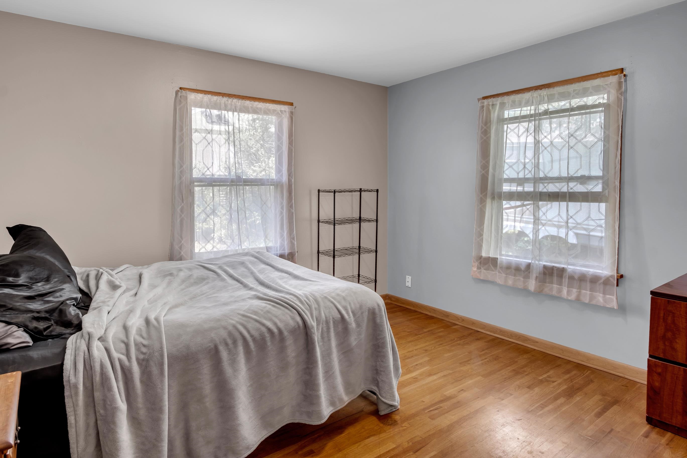 914-916 N Pine St Property Photo 24