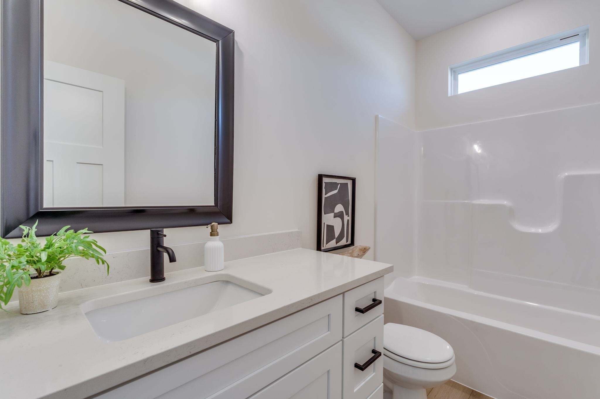 100 S Wellcrest Ct. Property Photo 26