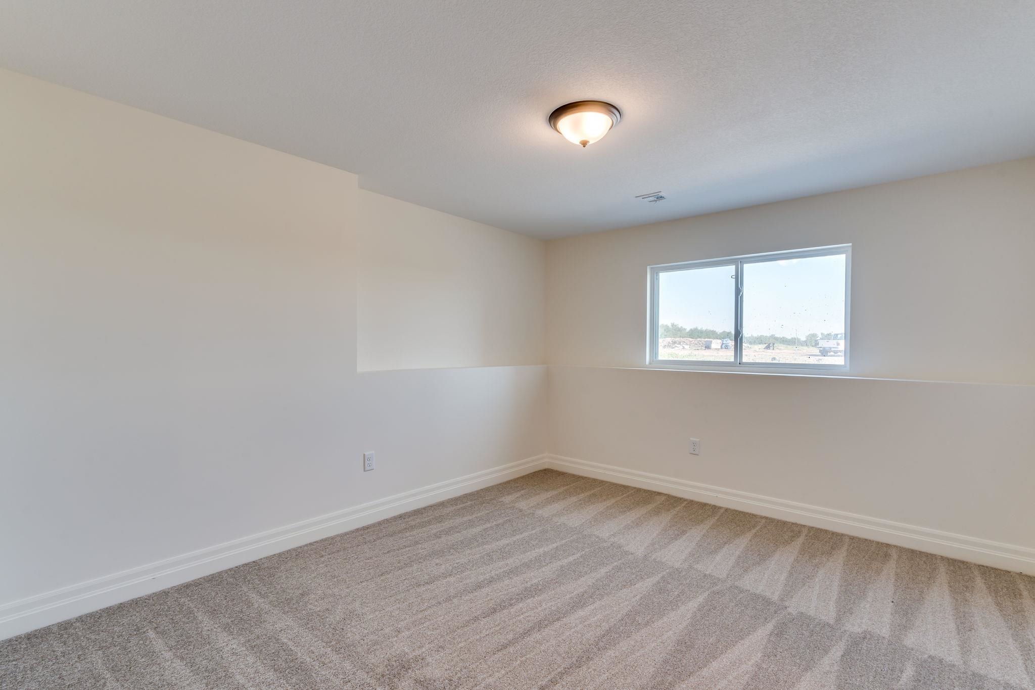 100 S Wellcrest Ct. Property Photo 30