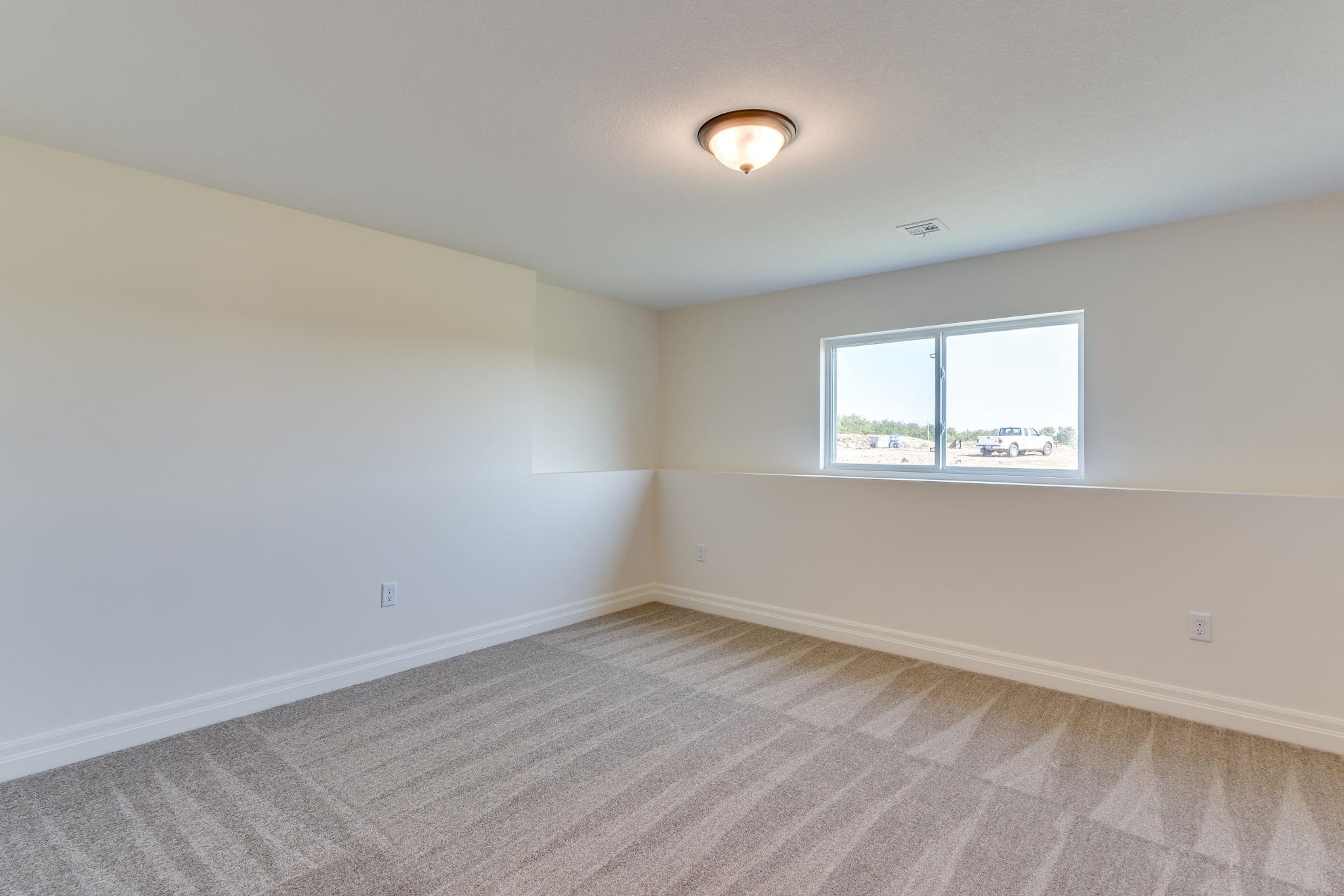 100 S Wellcrest Ct. Property Photo 31