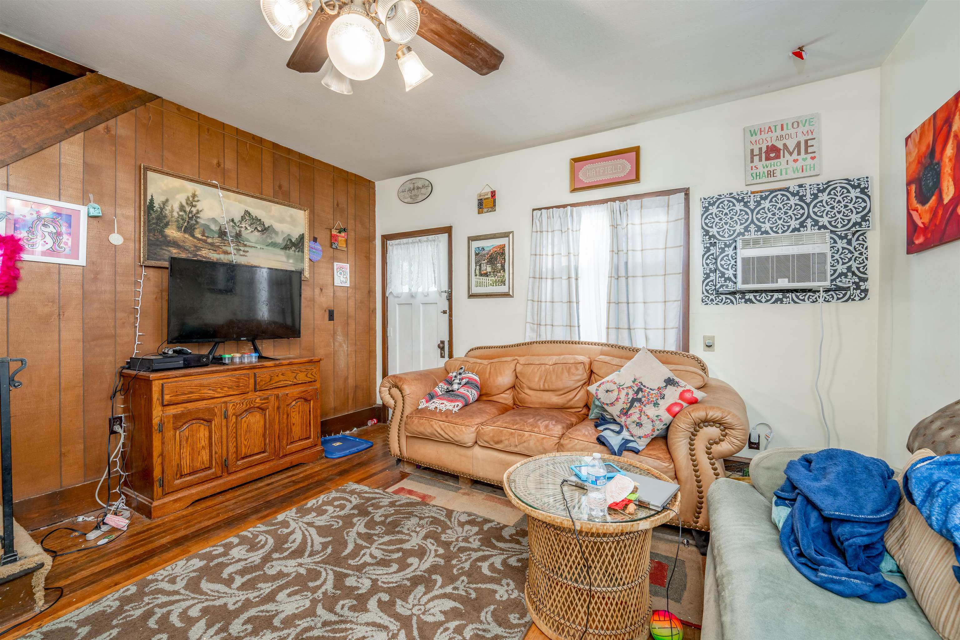 602 Lincoln Property Photo 6