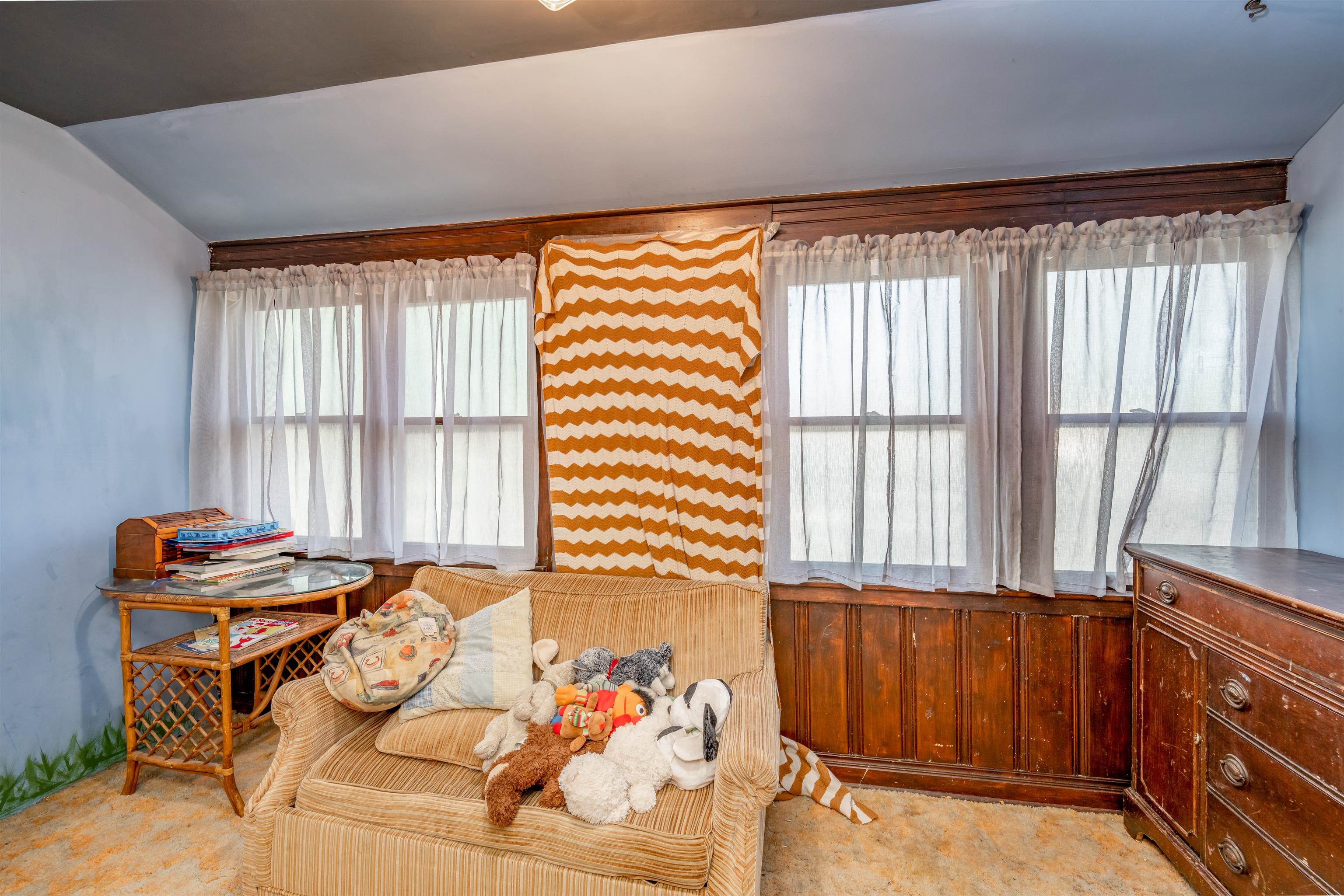 602 Lincoln Property Photo 7