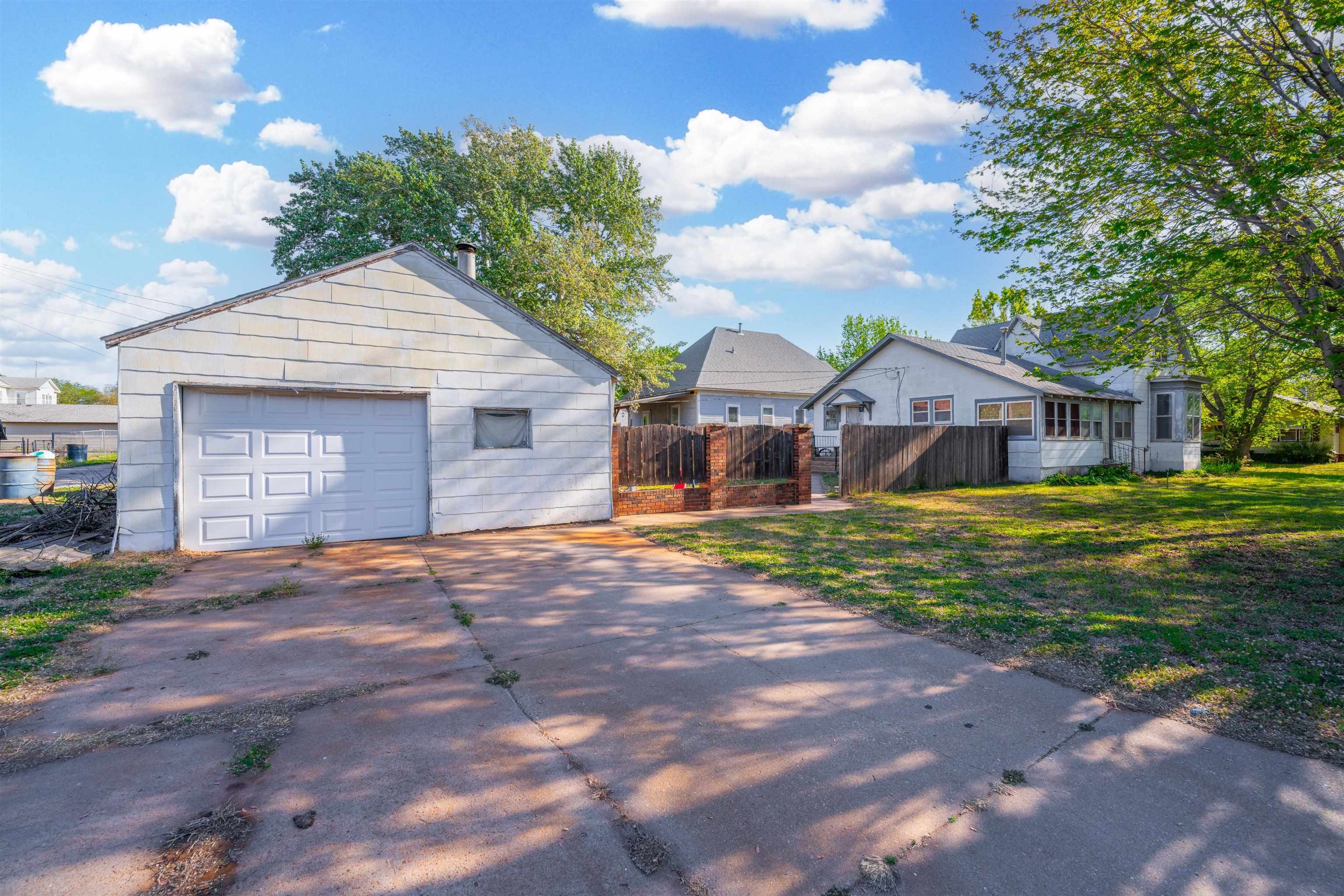 602 Lincoln Property Photo 25
