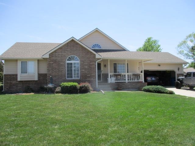 327 Victoria Rd. Property Photo 1