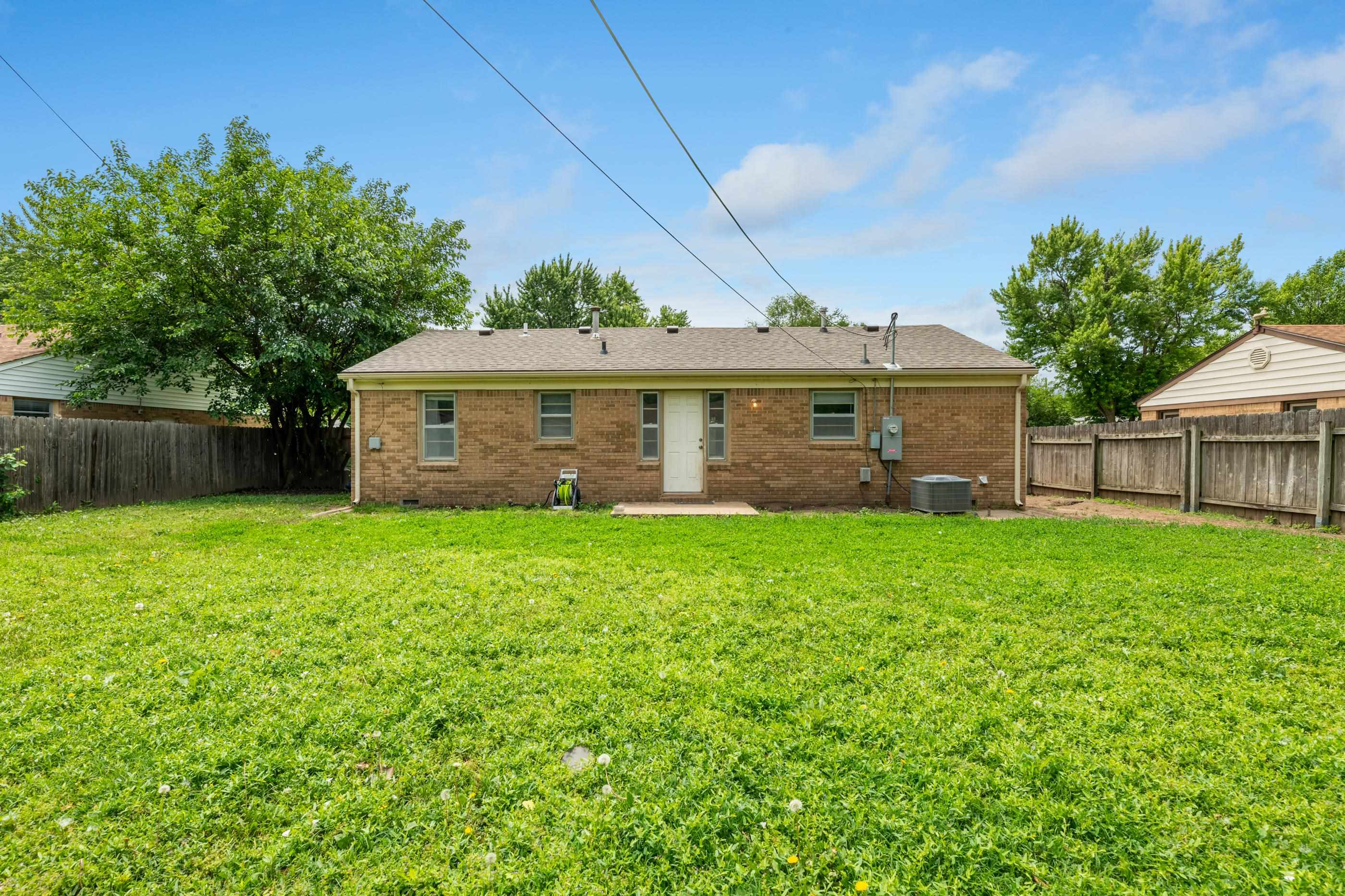 1420 E Amsden Ln Property Photo 25