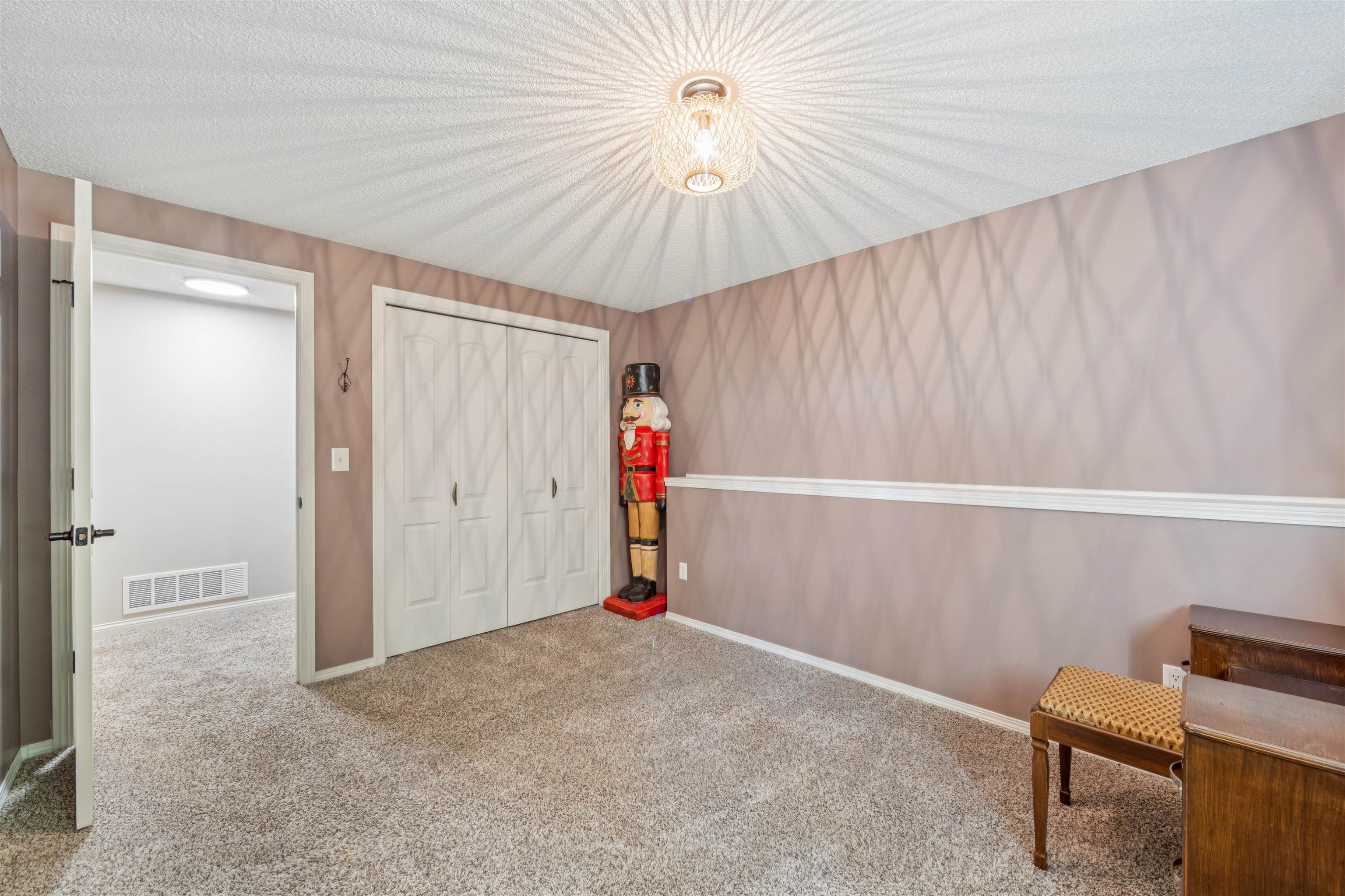 6401 W Clear Meadow St Property Photo 33