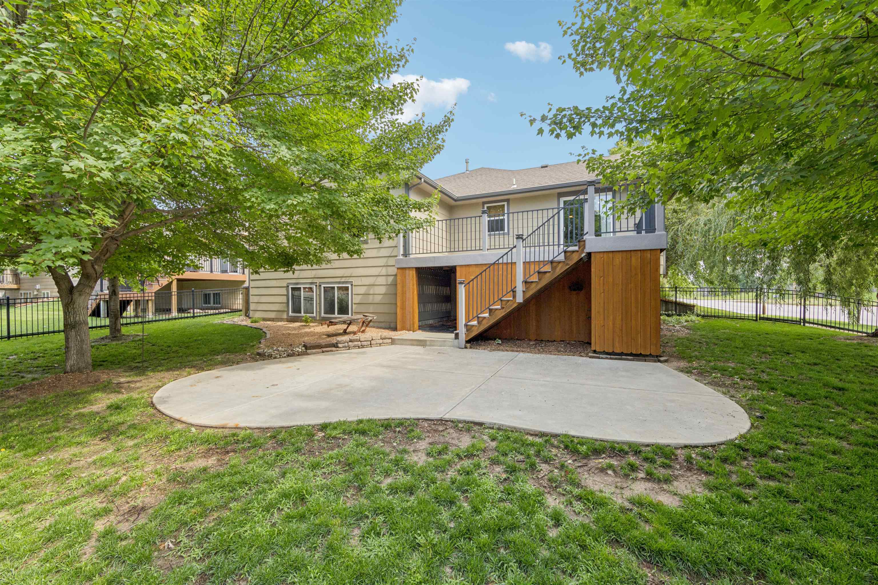 6401 W Clear Meadow St Property Photo 35