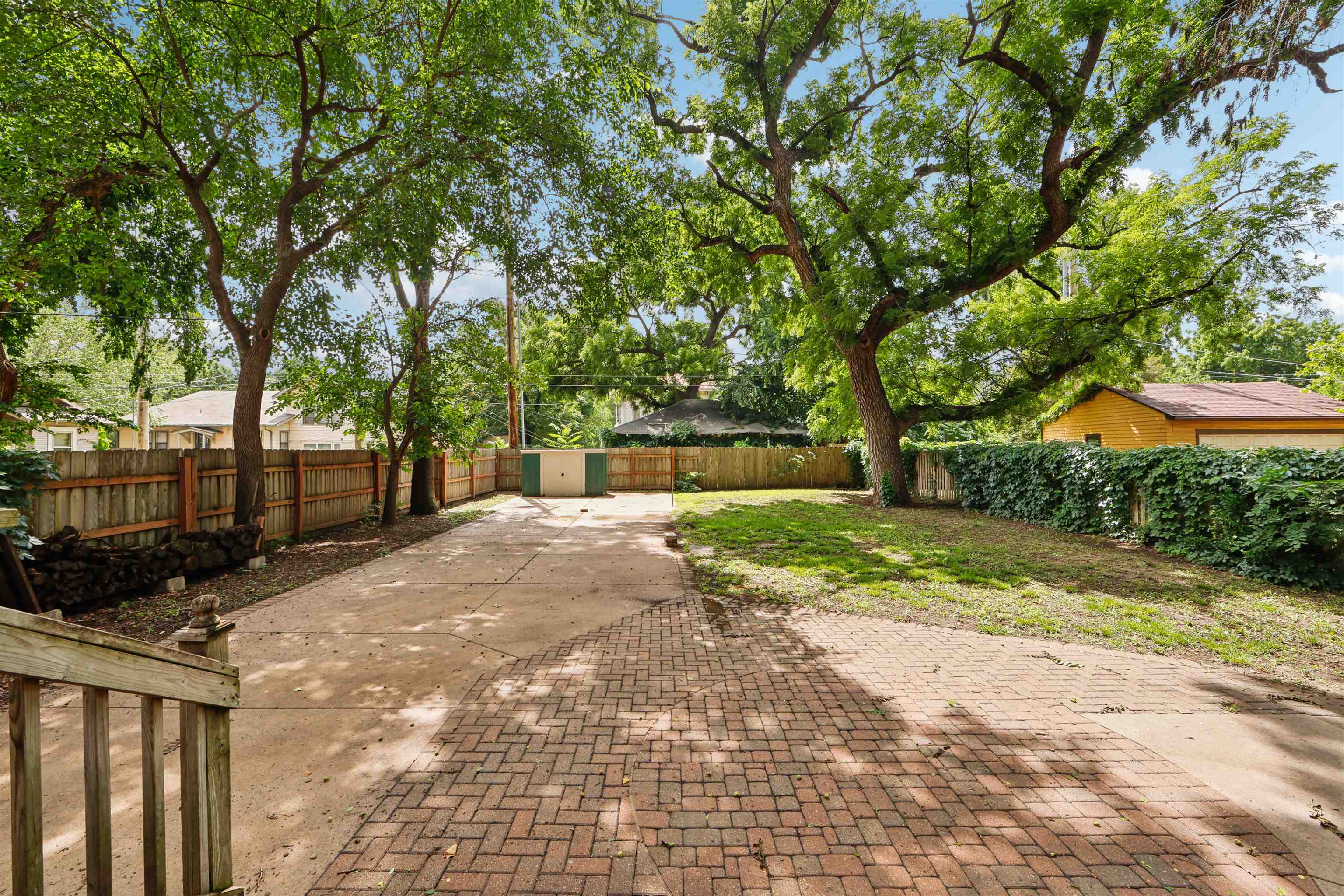 1207 N Bitting Ave Property Photo 35