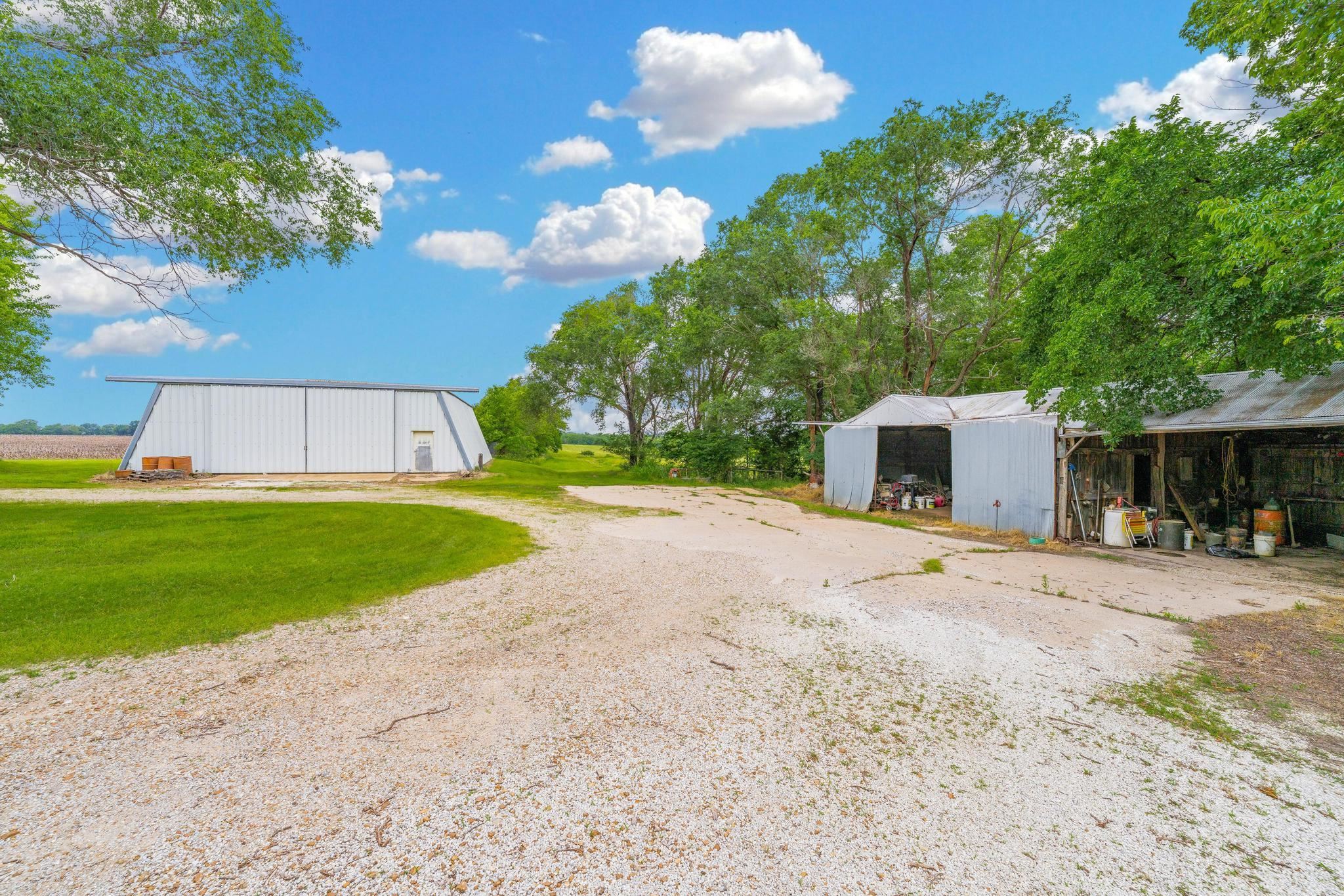875 S Geuda Springs Rd Property Photo 29