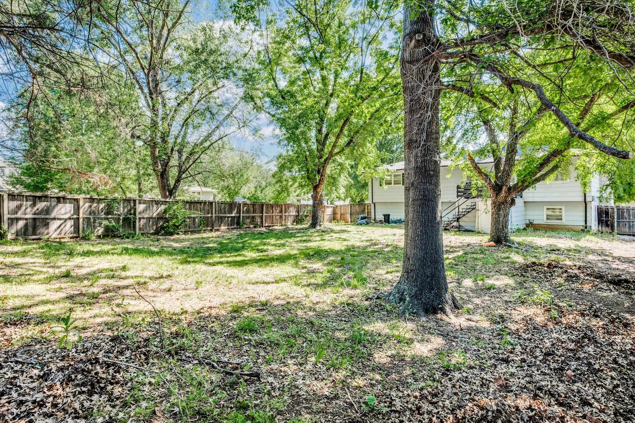 609 N Willow Dr Property Photo 10