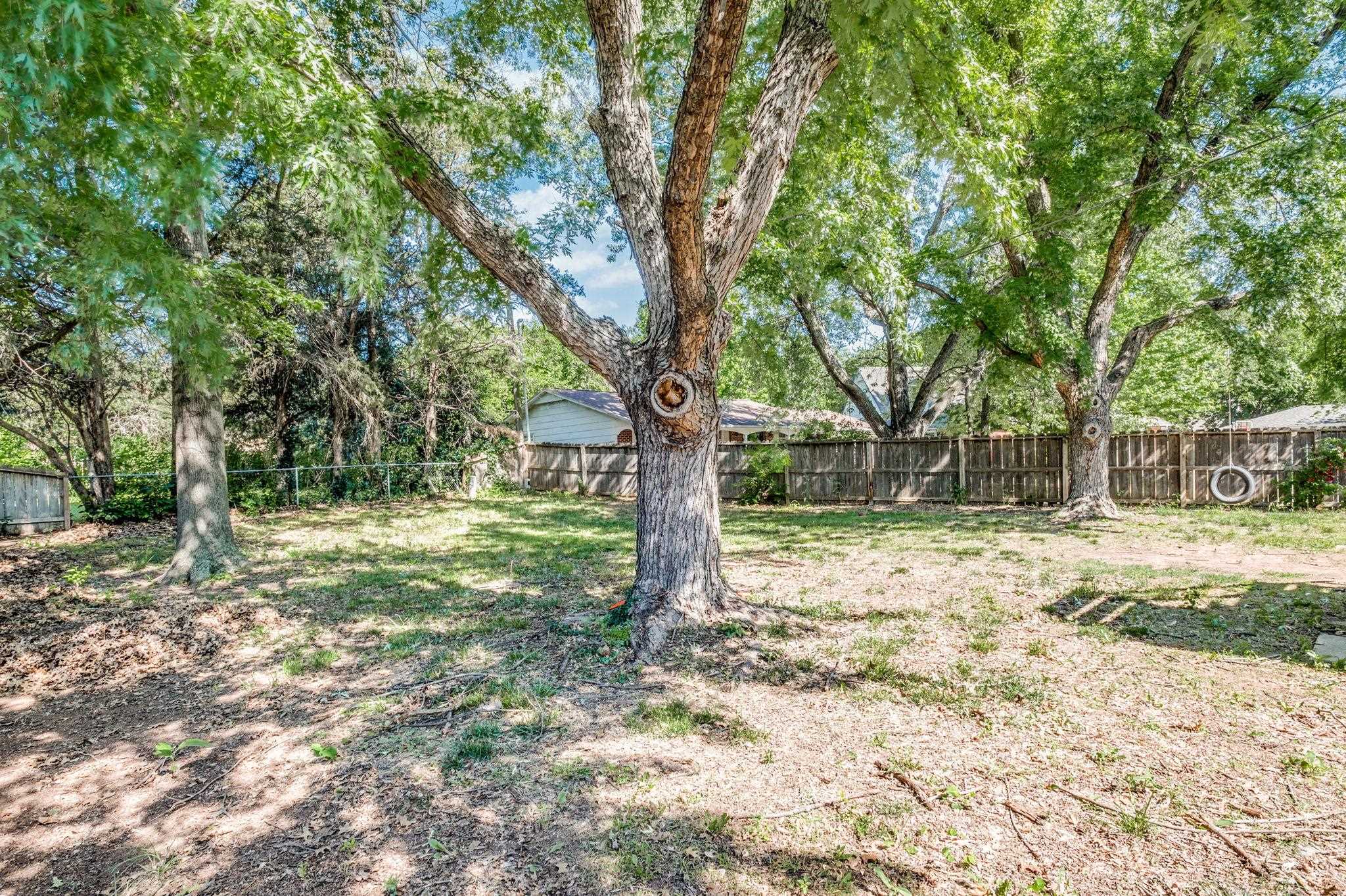 609 N Willow Dr Property Photo 11