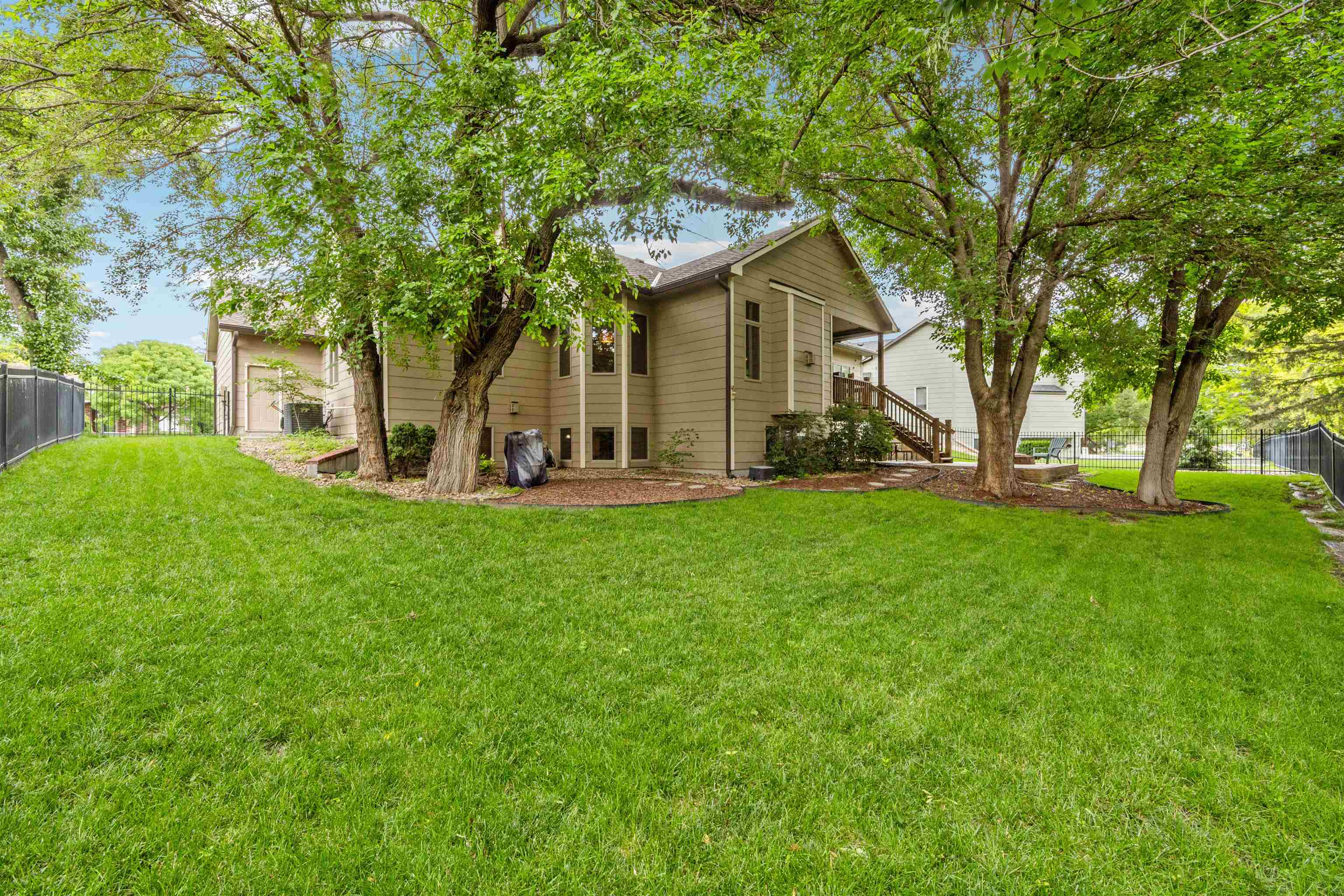 2946 N Wild Rose Ct Property Photo 32
