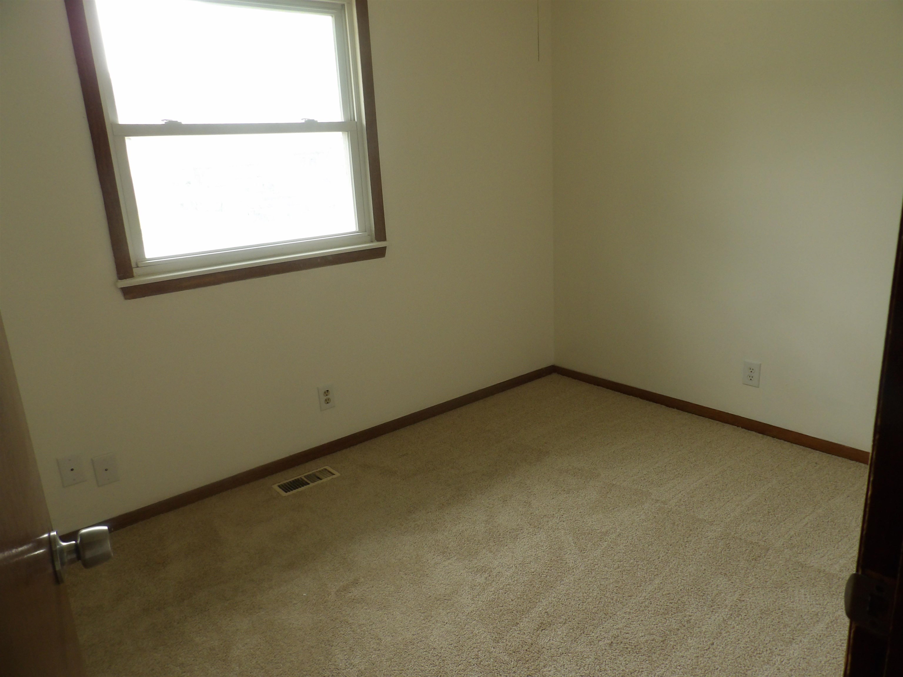 3031 S Chase Property Photo 3