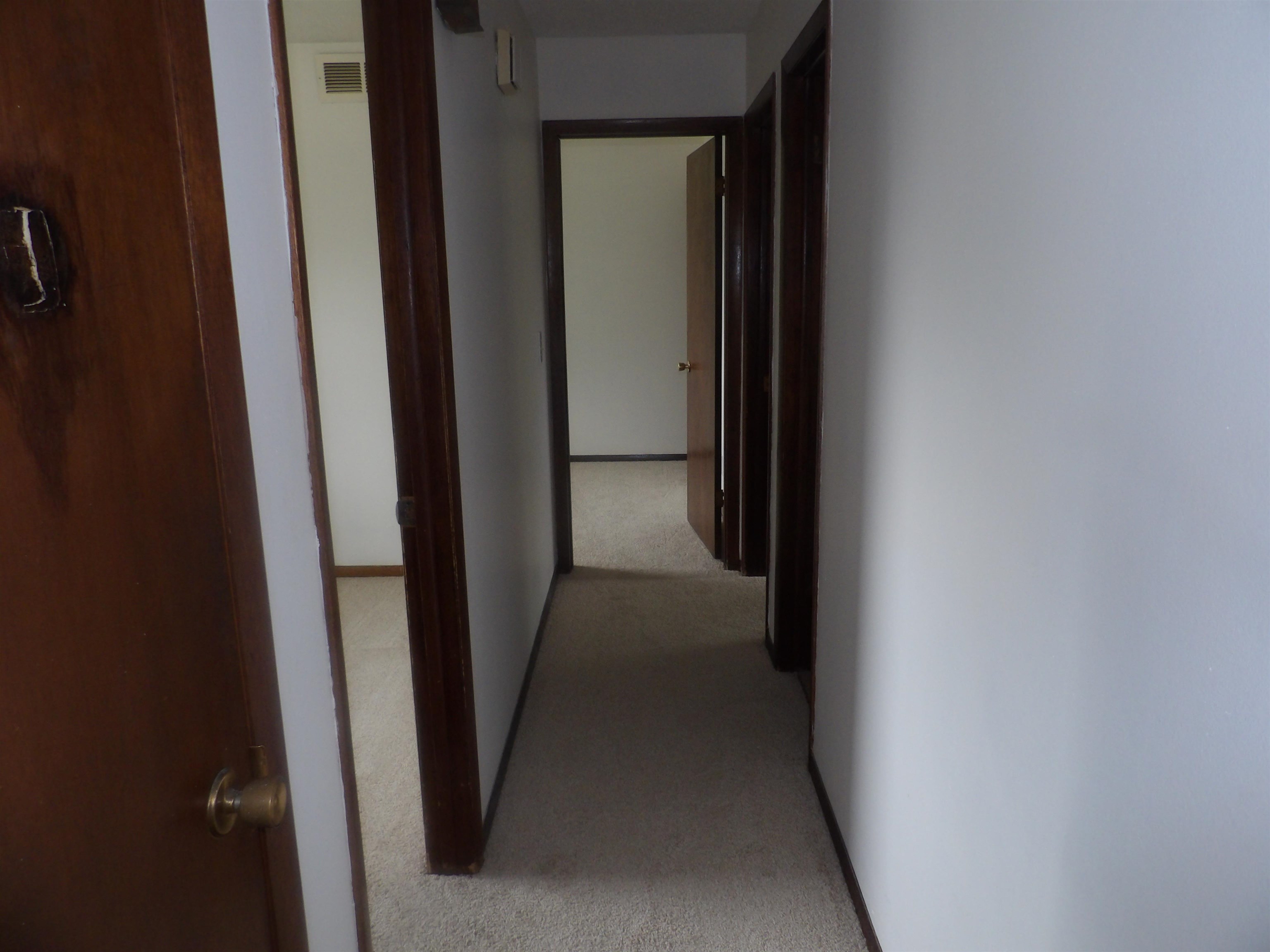 3031 S Chase Property Photo 4