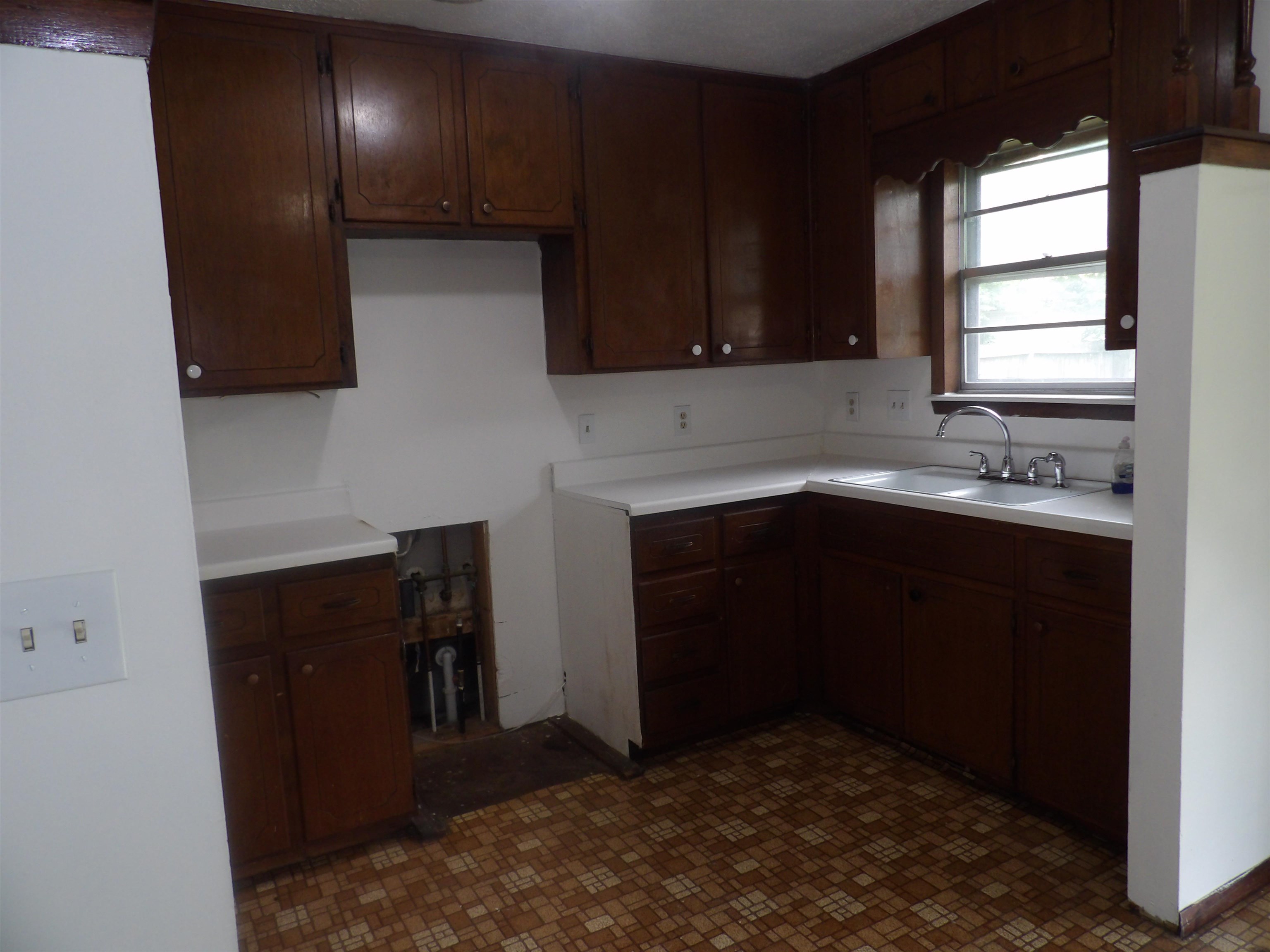 3031 S Chase Property Photo 10
