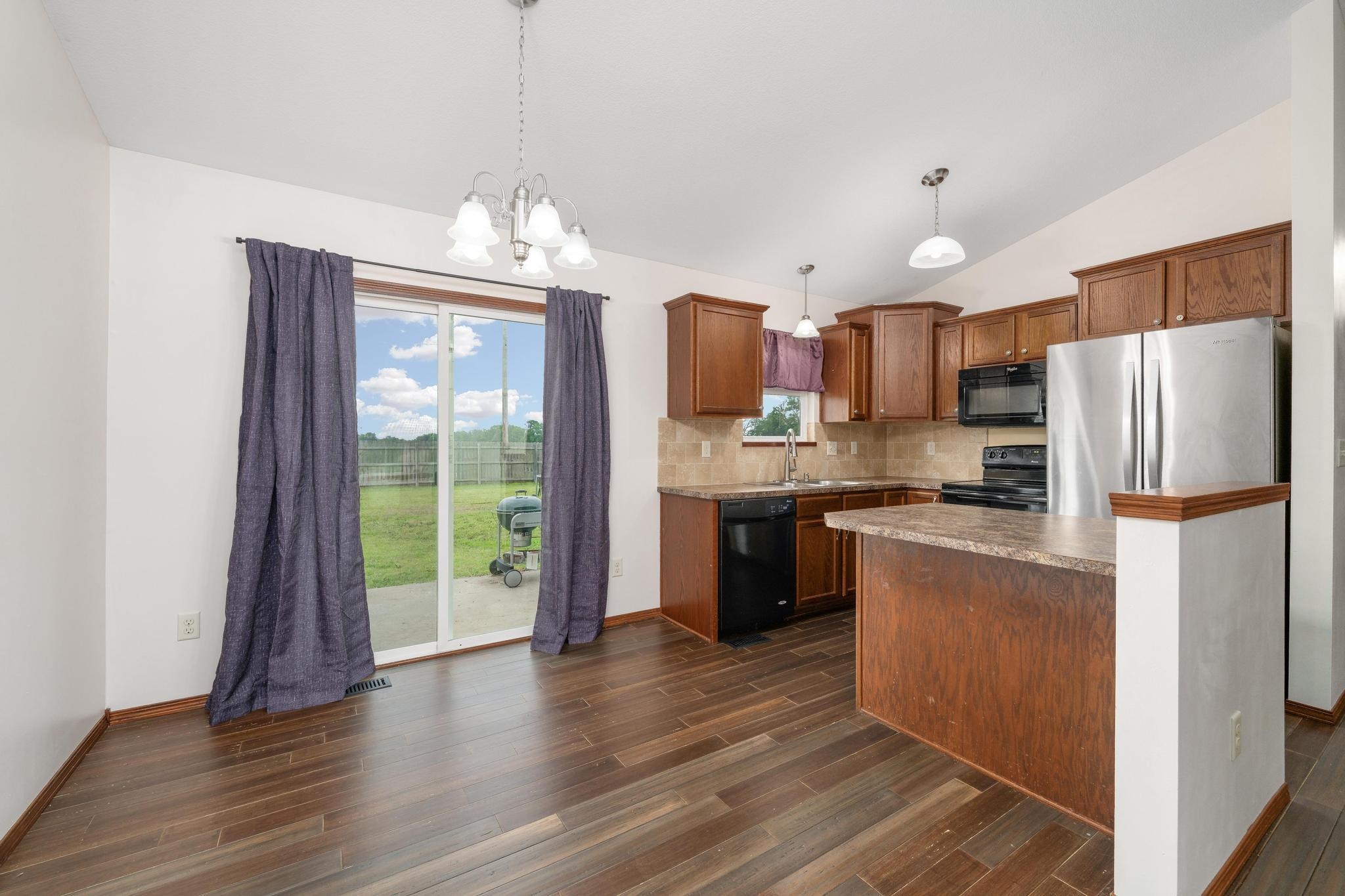271 Sunrise Cir Property Photo 5