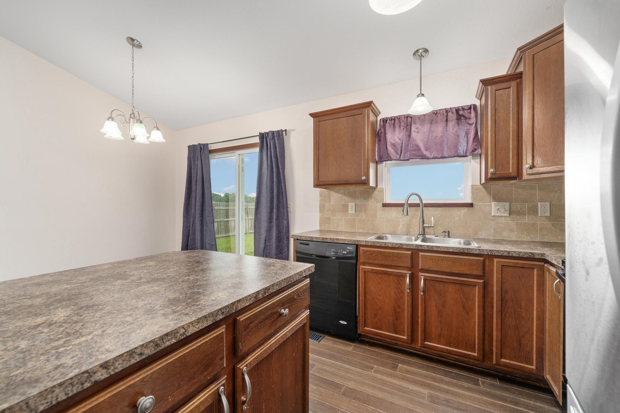 271 Sunrise Cir Property Photo 9