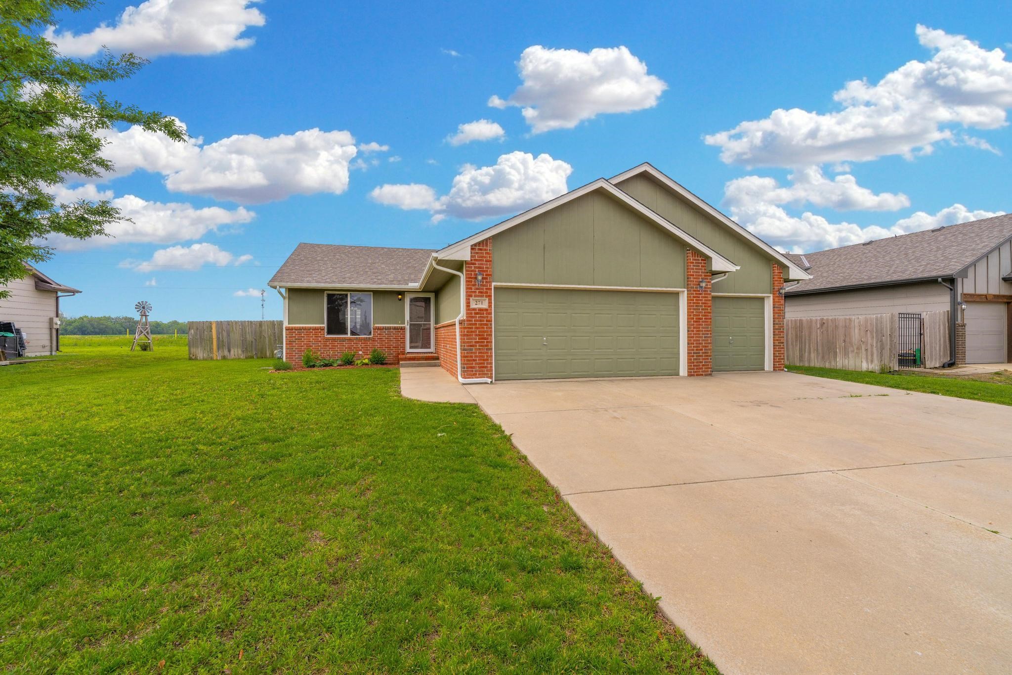 271 Sunrise Cir Property Photo 34