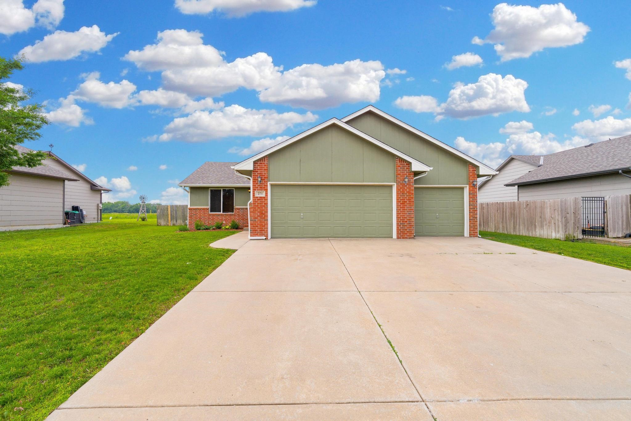 271 Sunrise Cir Property Photo 35