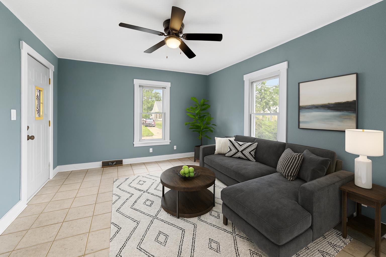 708 W Prescott Ave Property Photo 6