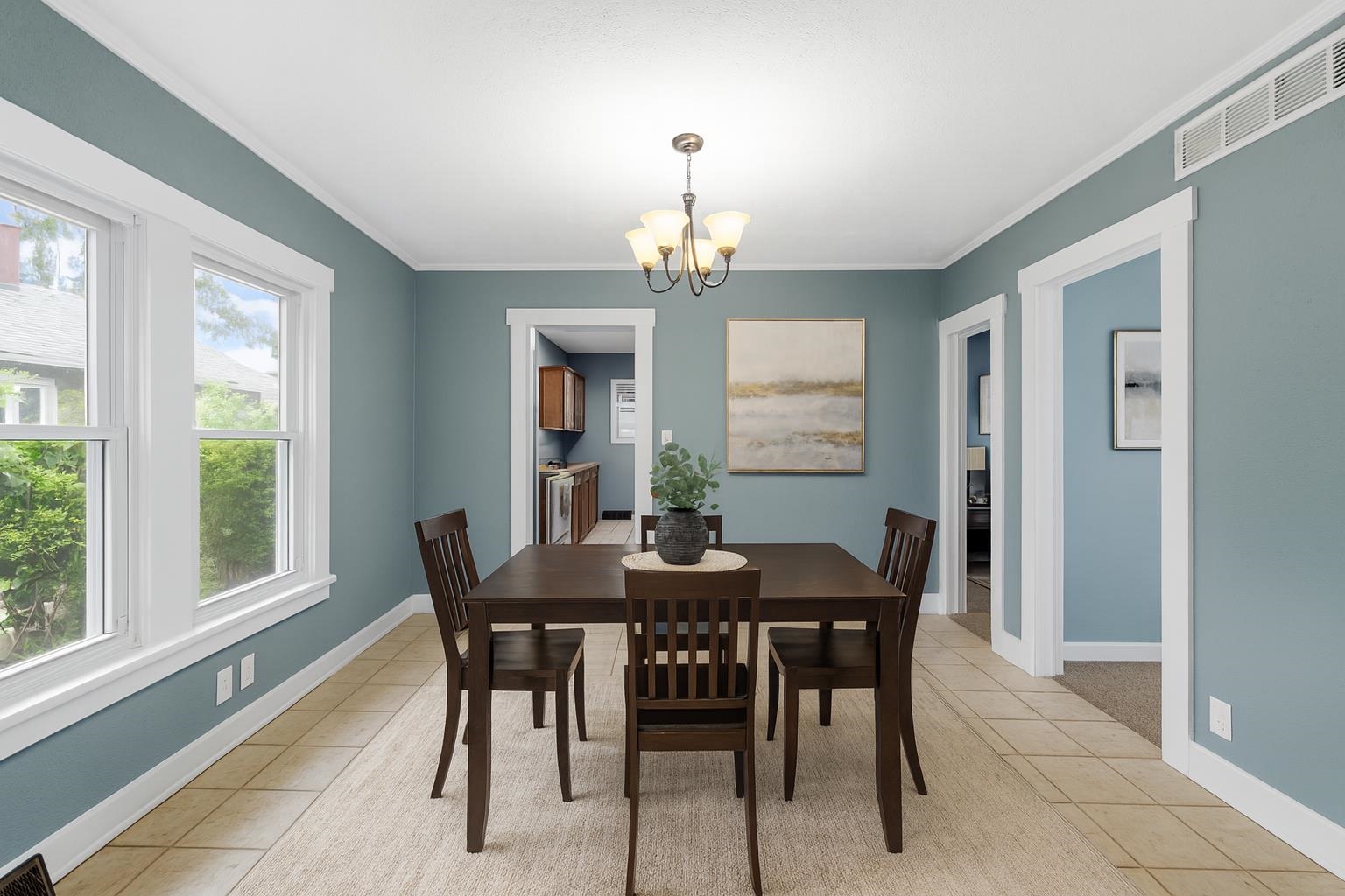 708 W Prescott Ave Property Photo 8