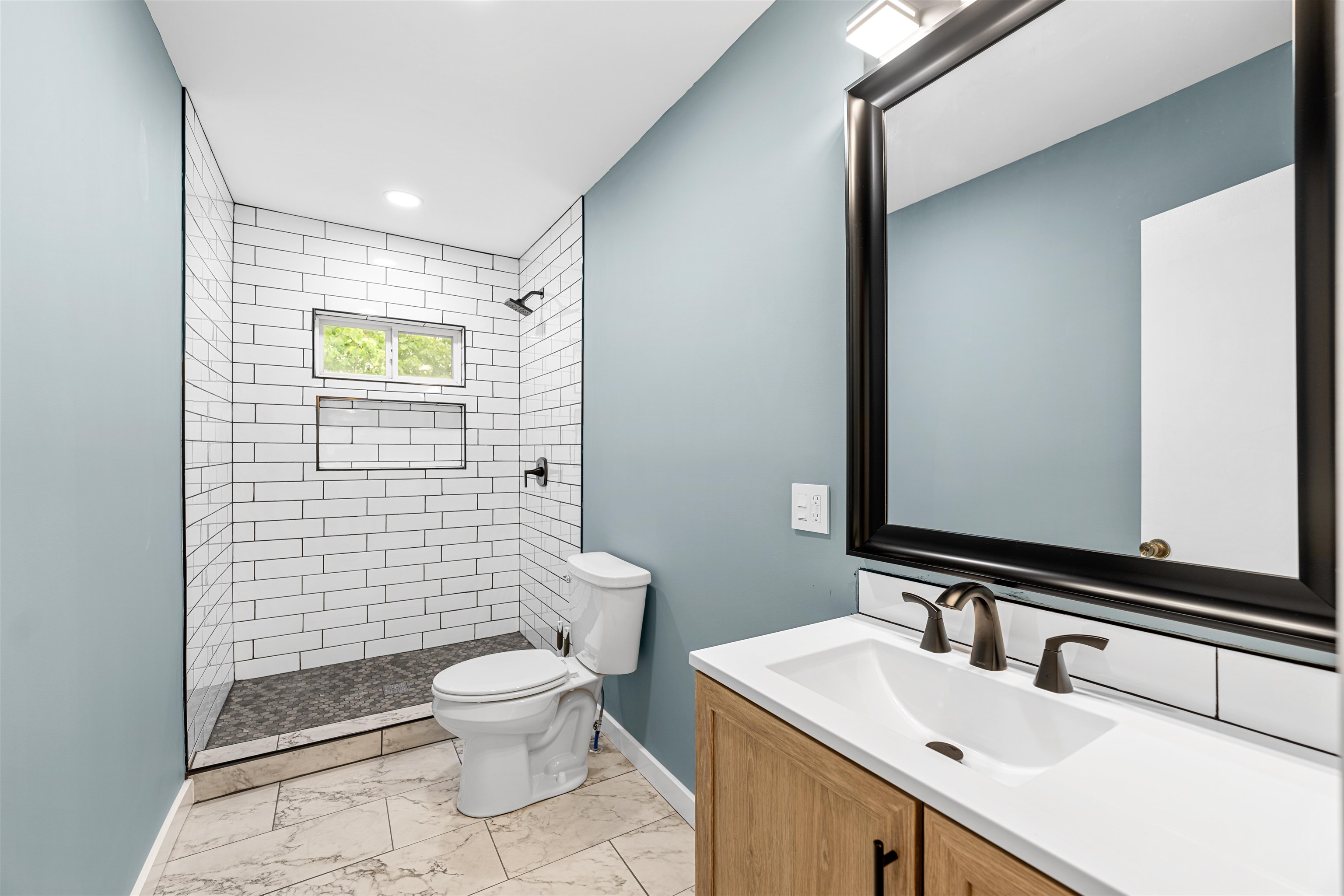 708 W Prescott Ave Property Photo 12