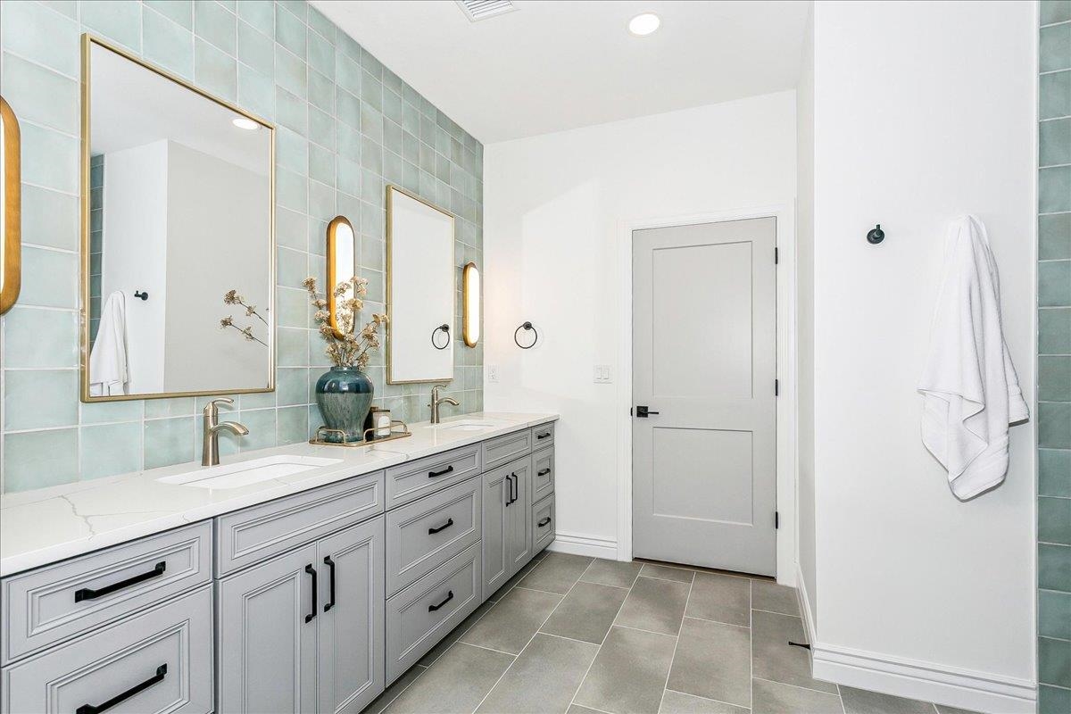 203 S Legacy Way Property Photo 26