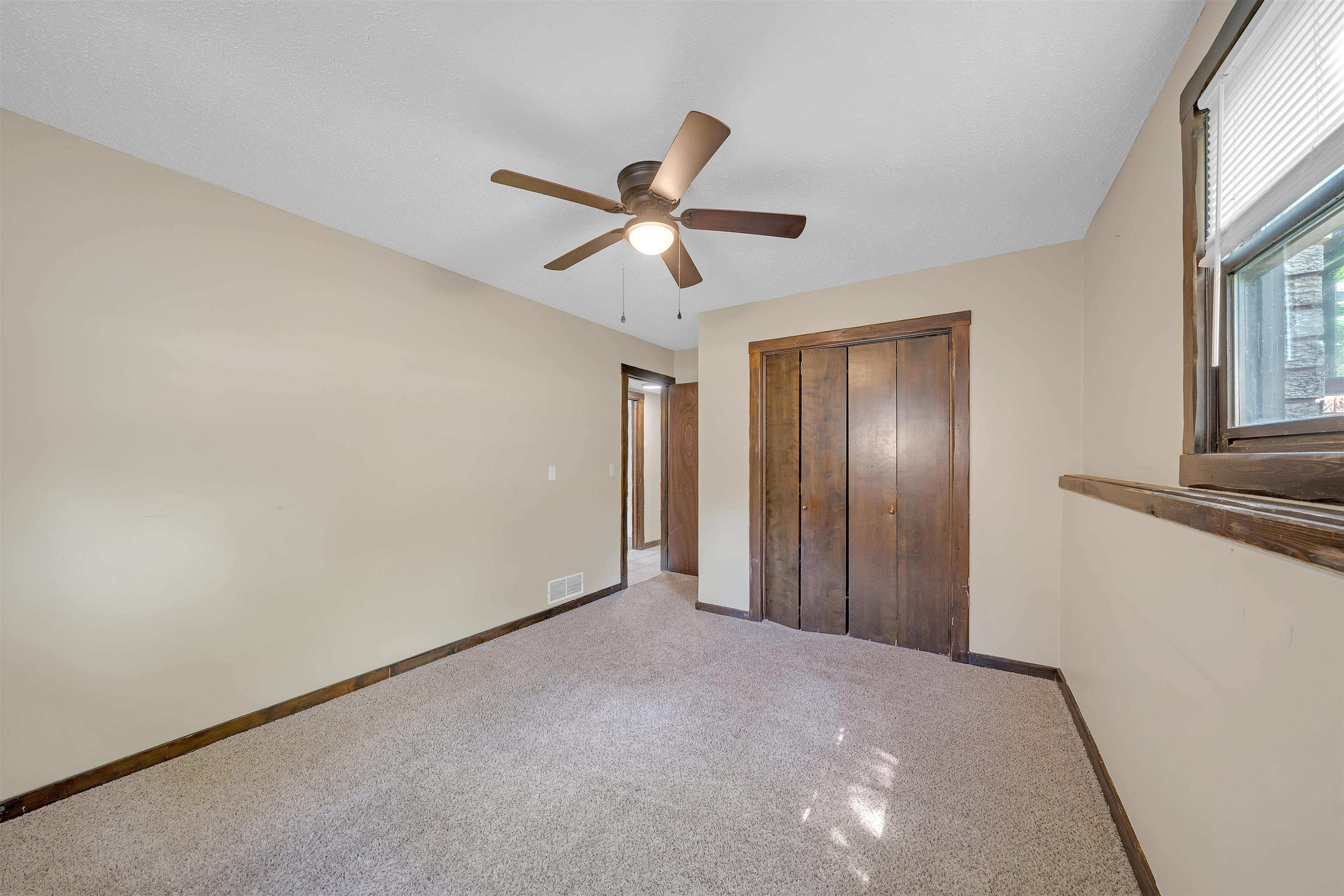1671 N Maybelle St Property Photo 25