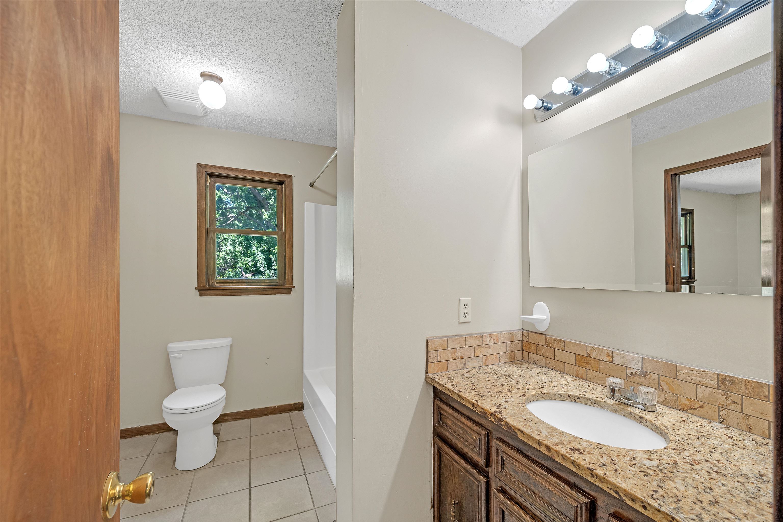 1671 N Maybelle St Property Photo 27