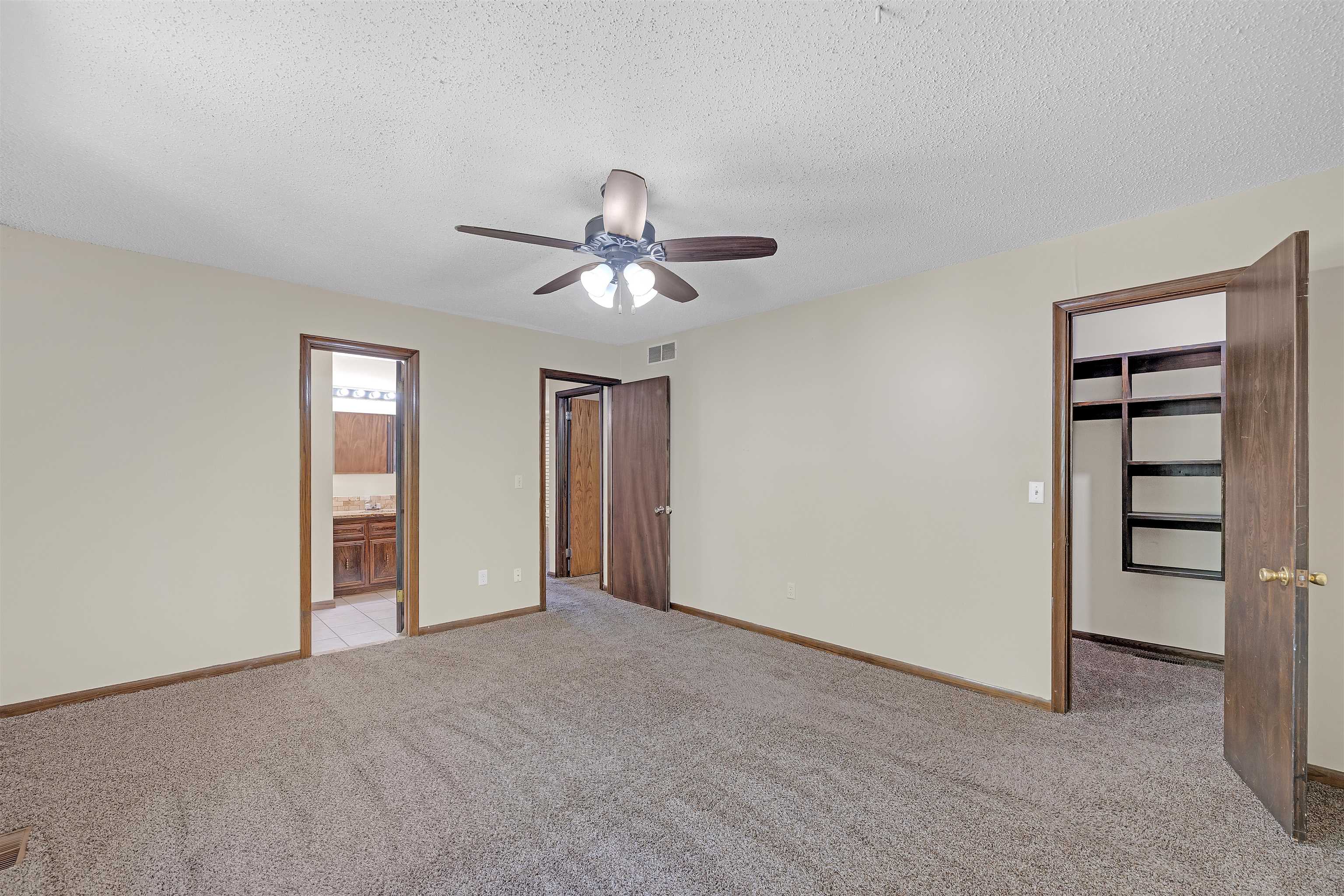 1671 N Maybelle St Property Photo 28