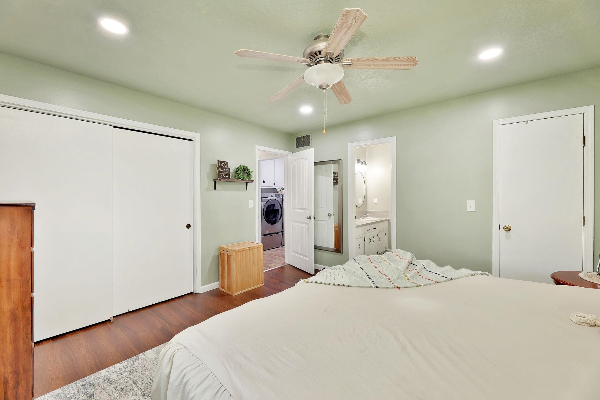 4027 N Friar Ln Property Photo 18