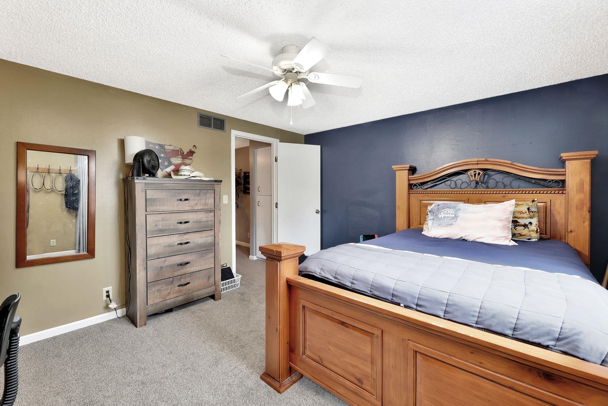 4027 N Friar Ln Property Photo 22