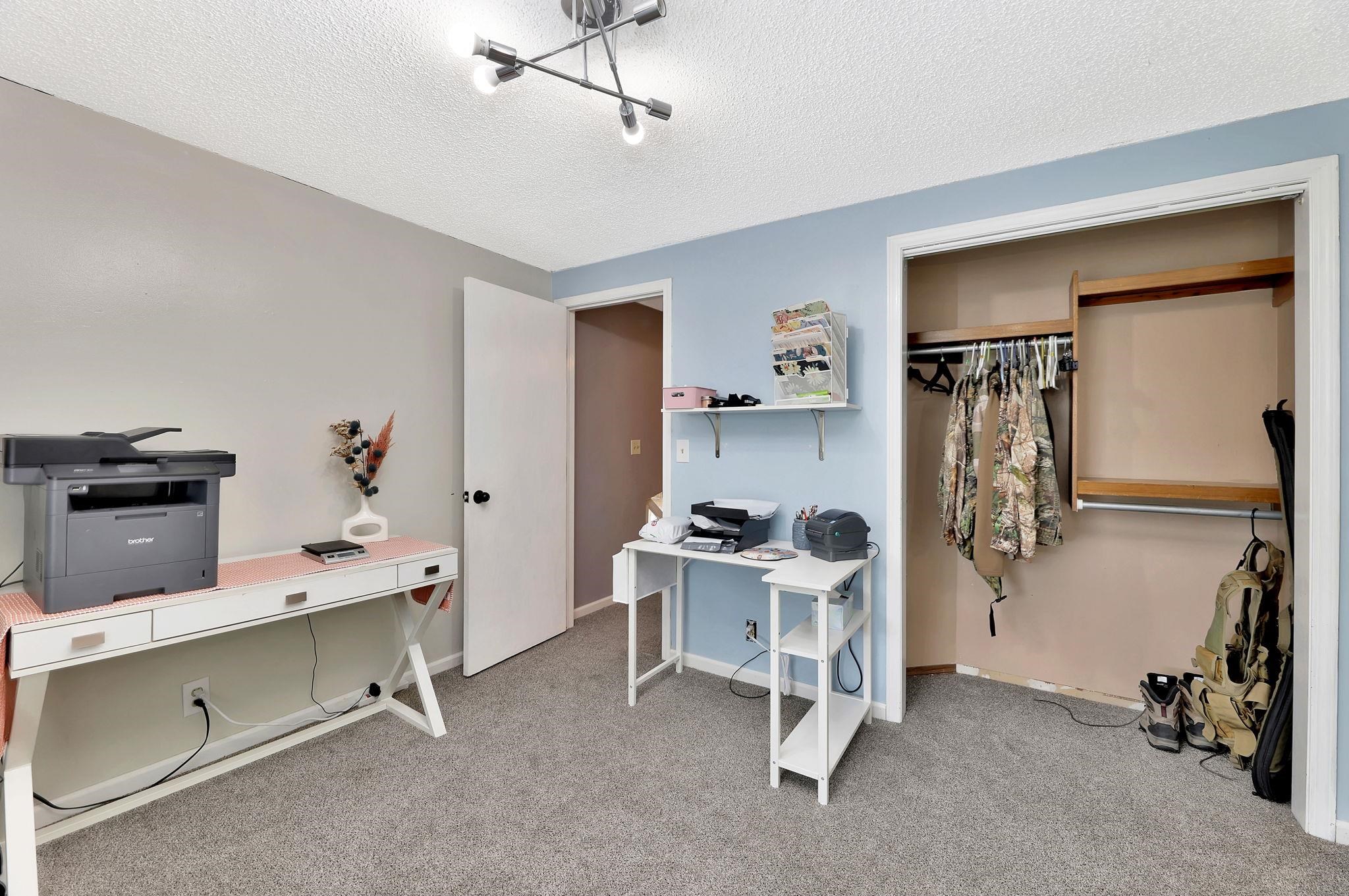 4027 N Friar Ln Property Photo 25