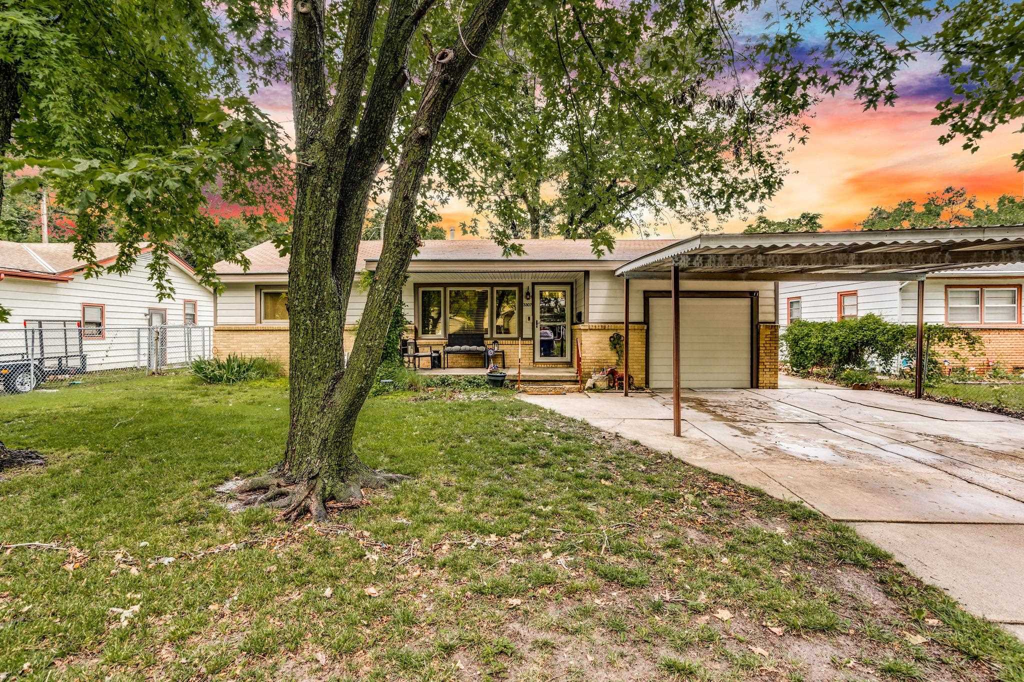 3307 S Elizabeth St Property Photo