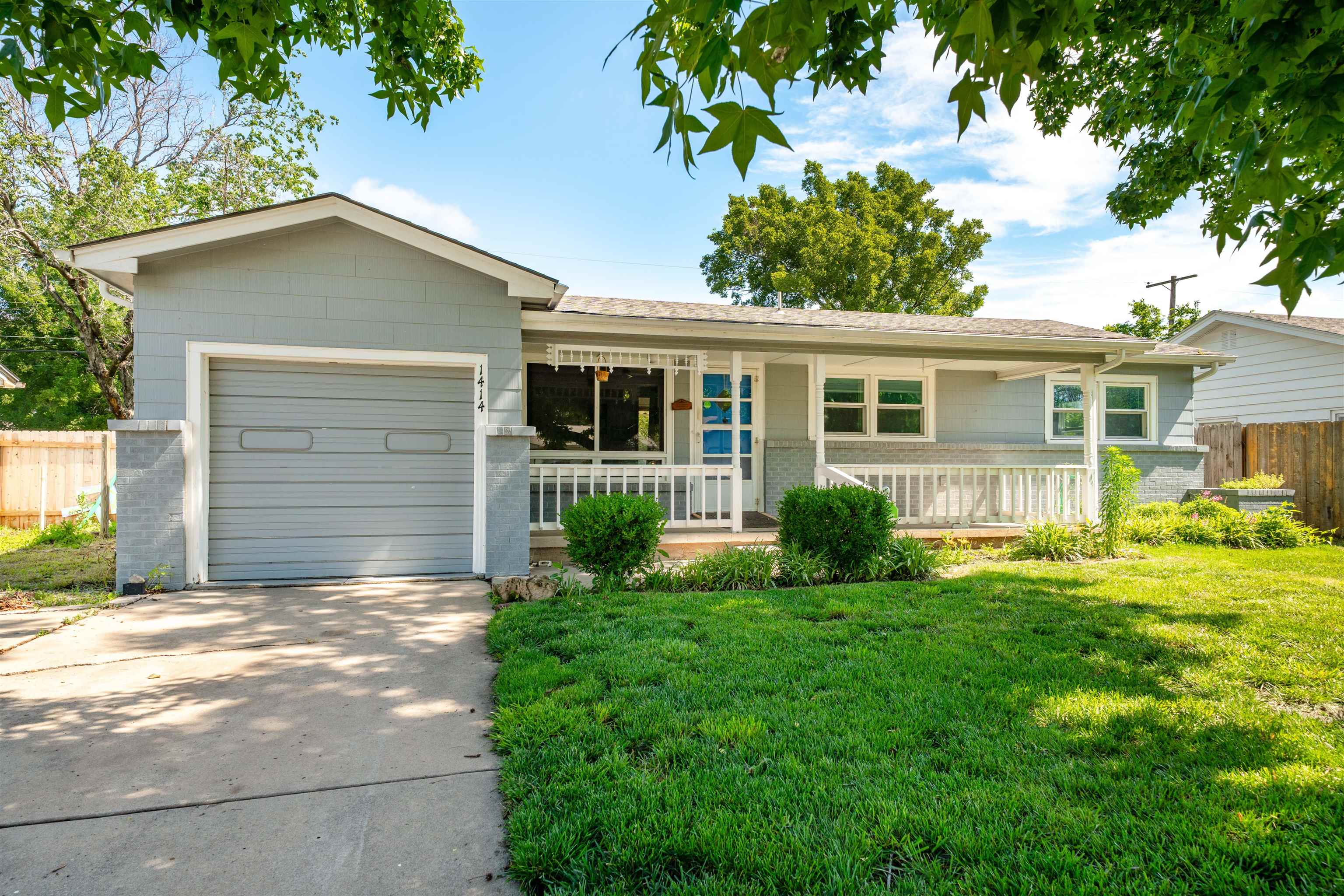 1414 W Rita St Property Photo