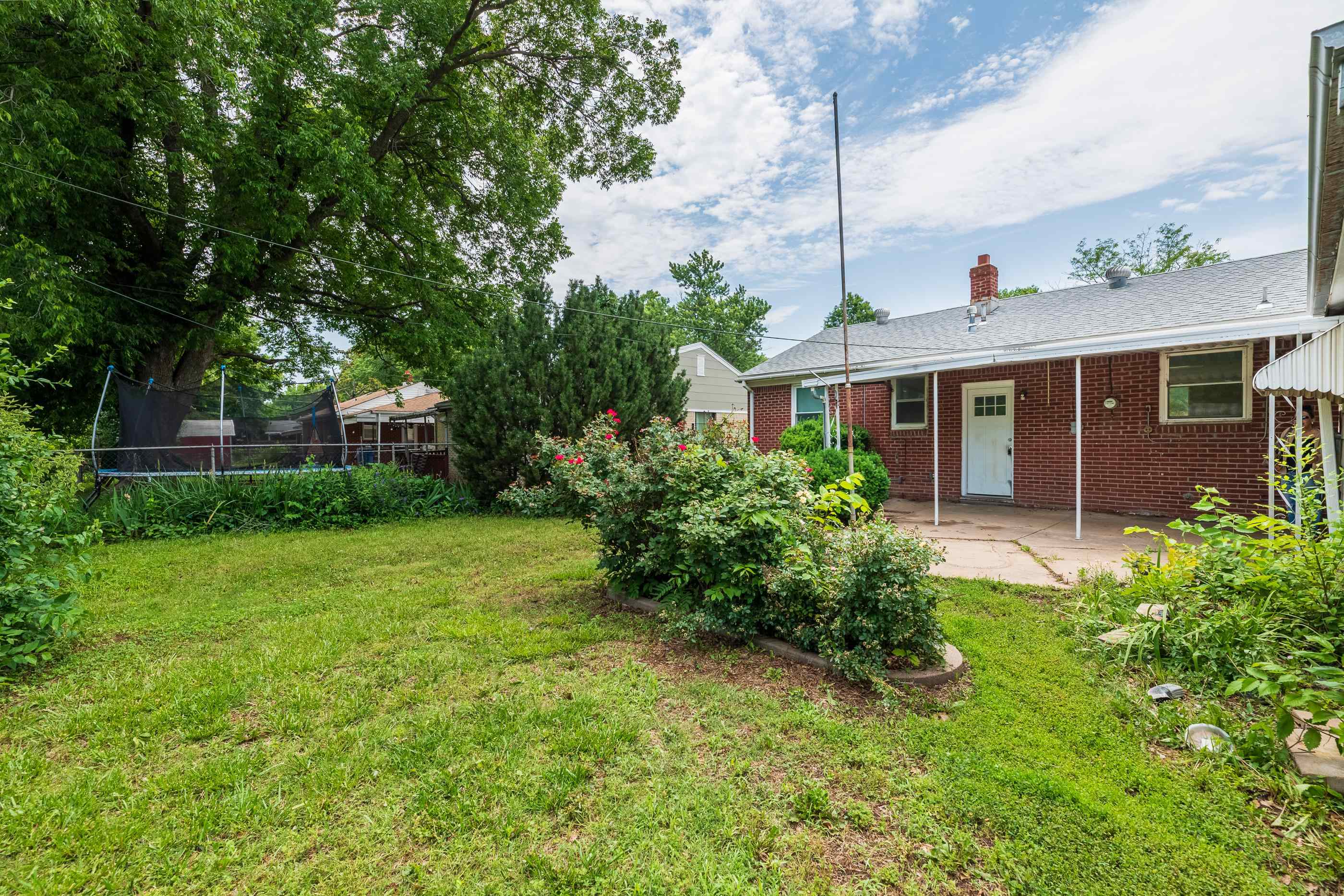 1820 S Pinecrest St Property Photo 13
