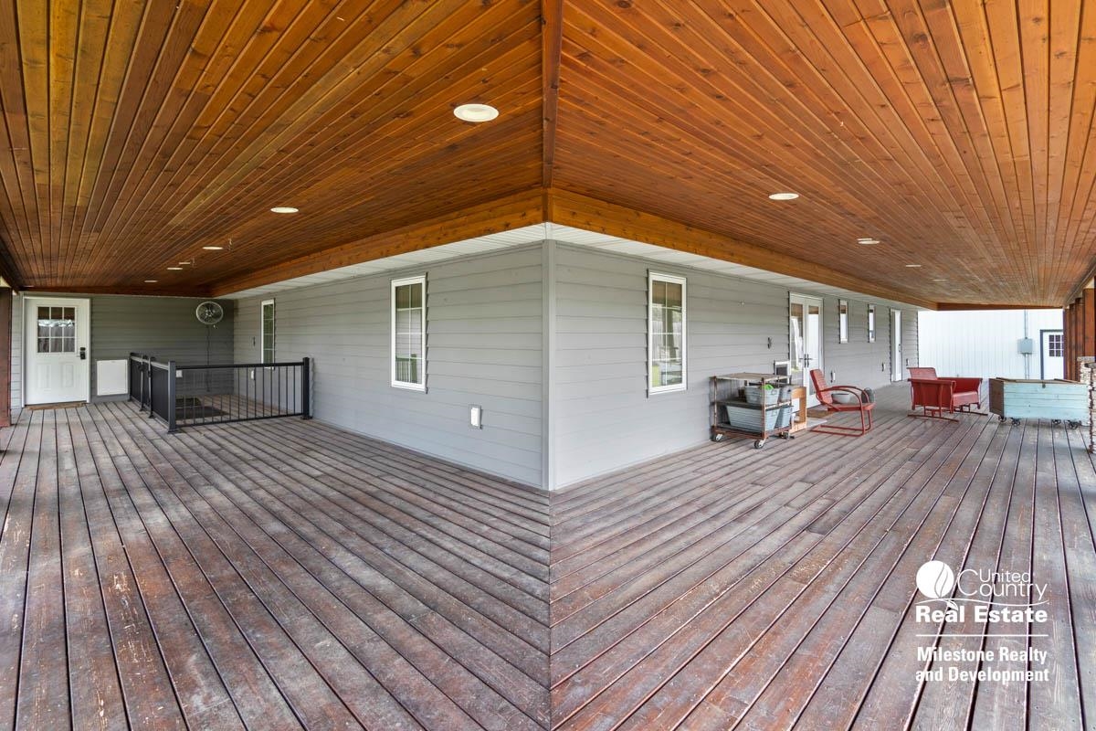 4001 N Sycamore Property Photo 5