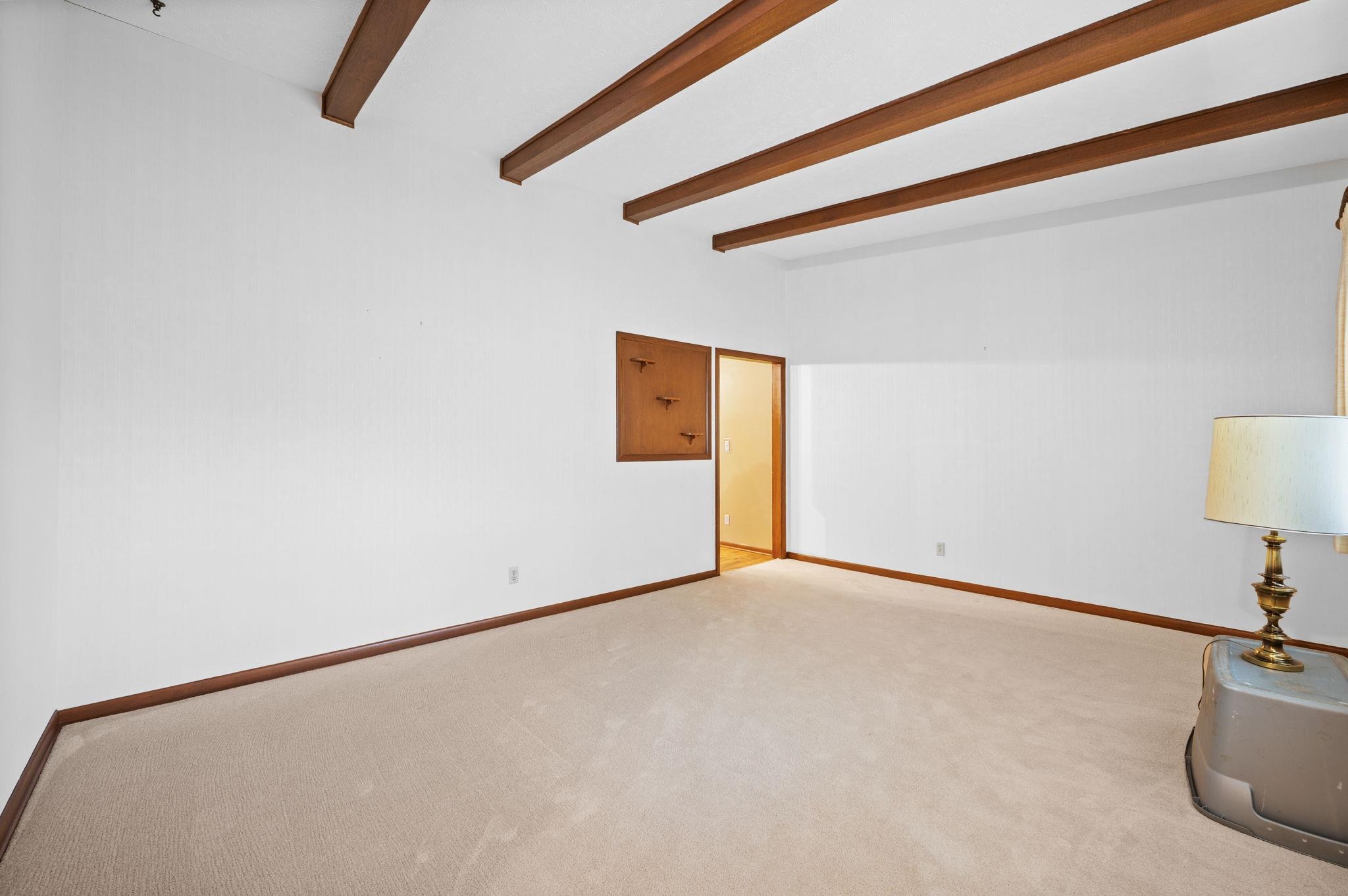 2516 N Halstead Property Photo 5