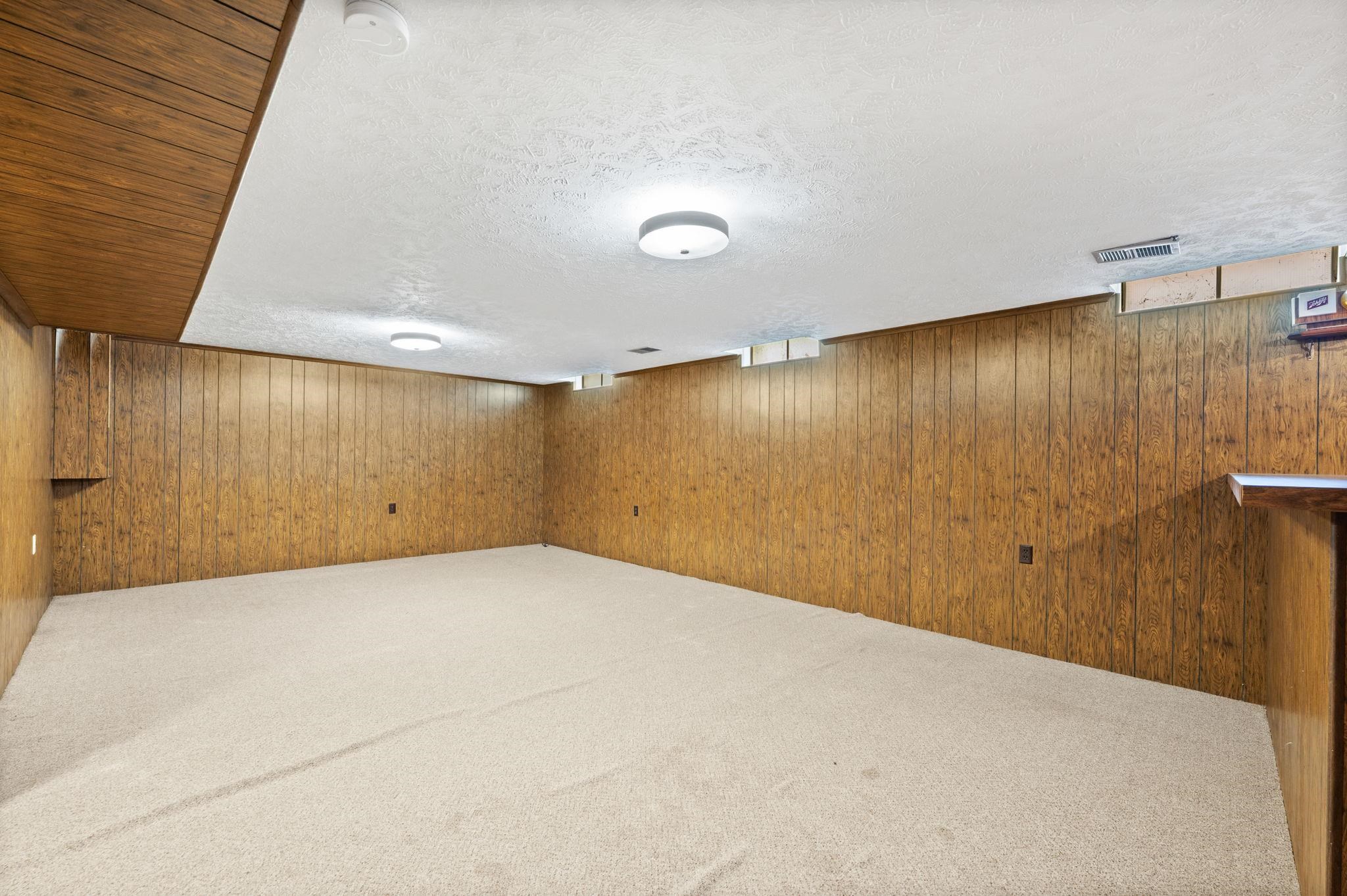 2516 N Halstead Property Photo 23