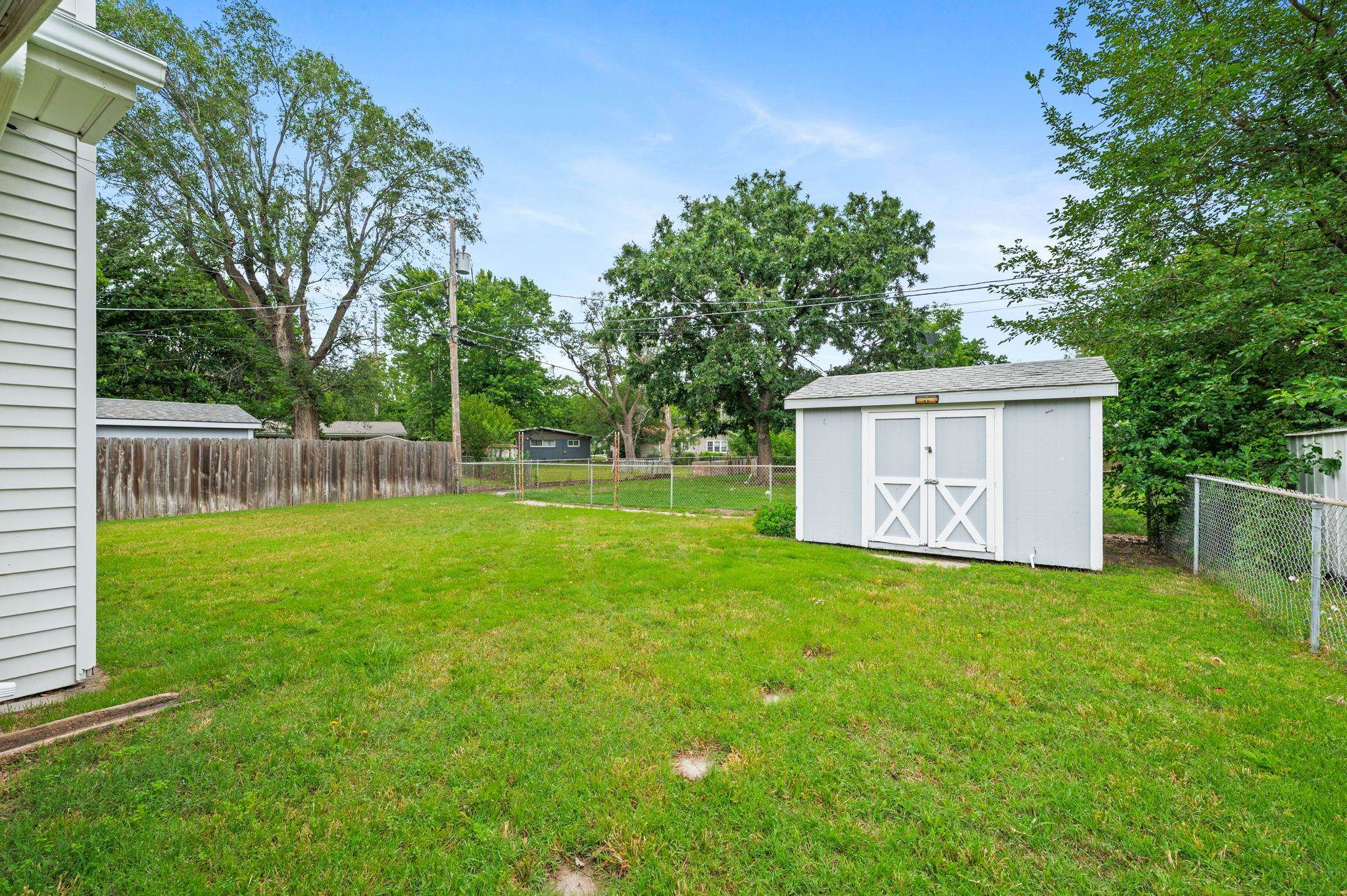 2516 N Halstead Property Photo 32
