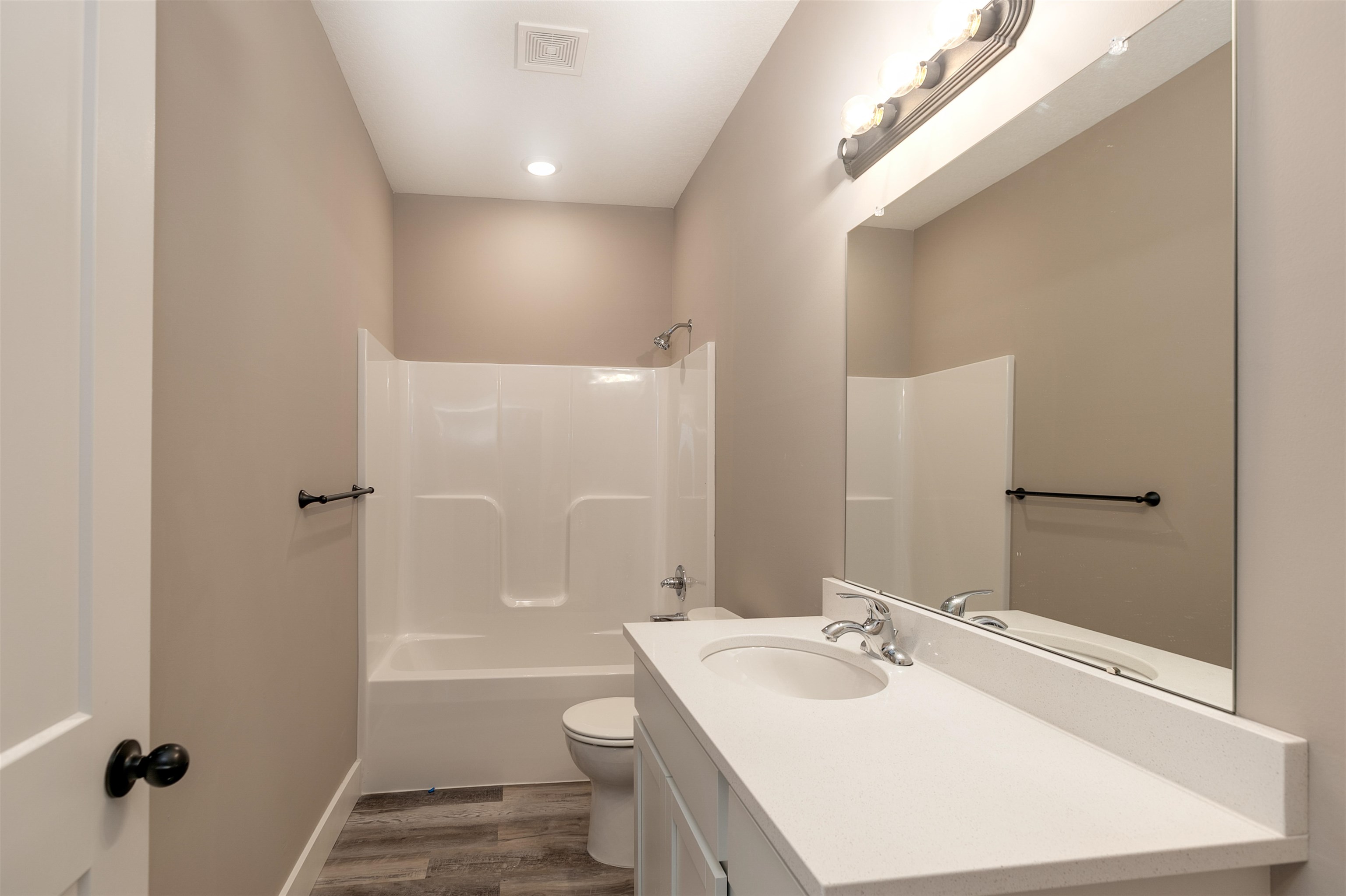 4457-4459 N Sandplum St Property Photo 12