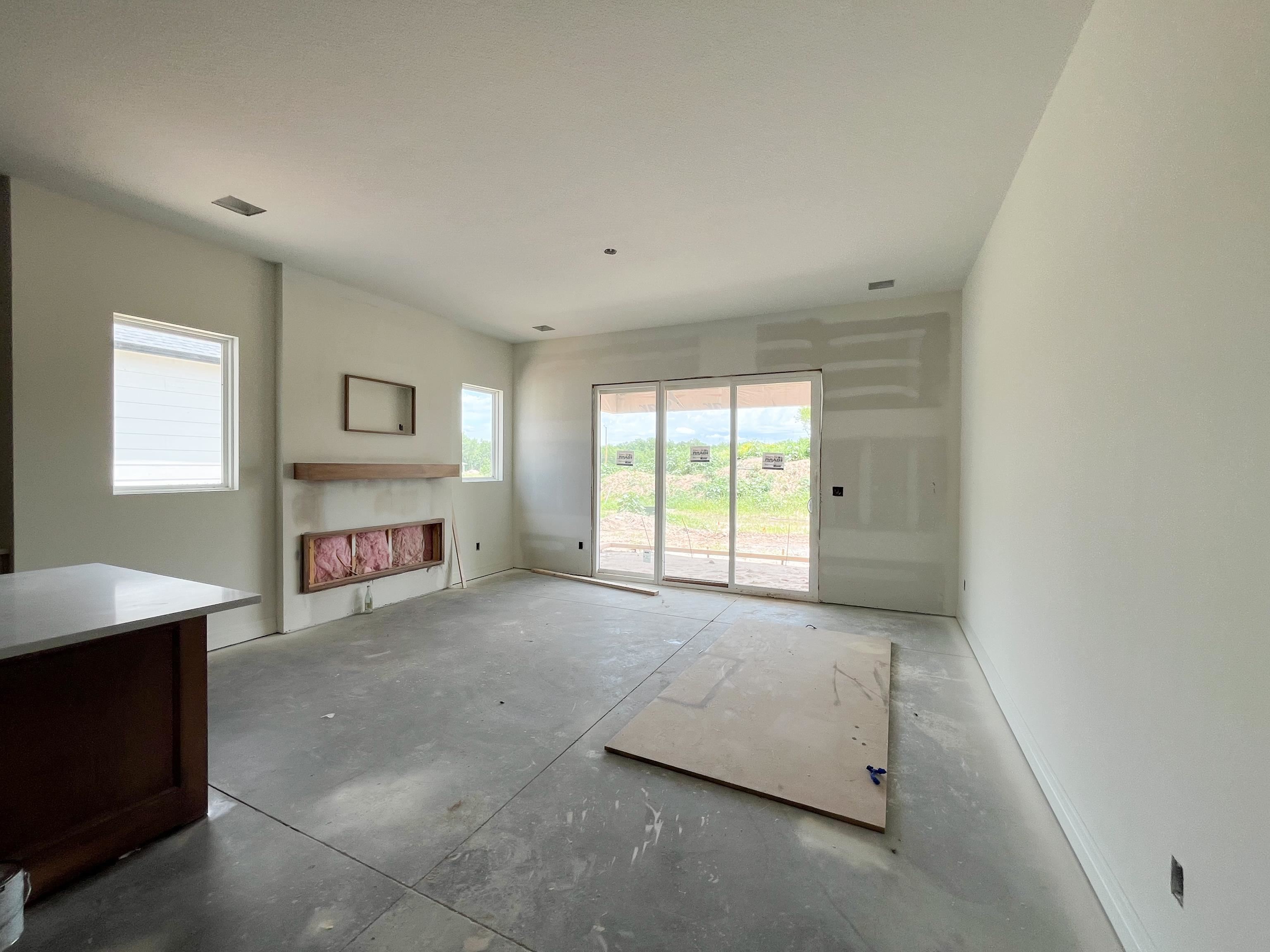 1634 N Forestview St Property Photo 5