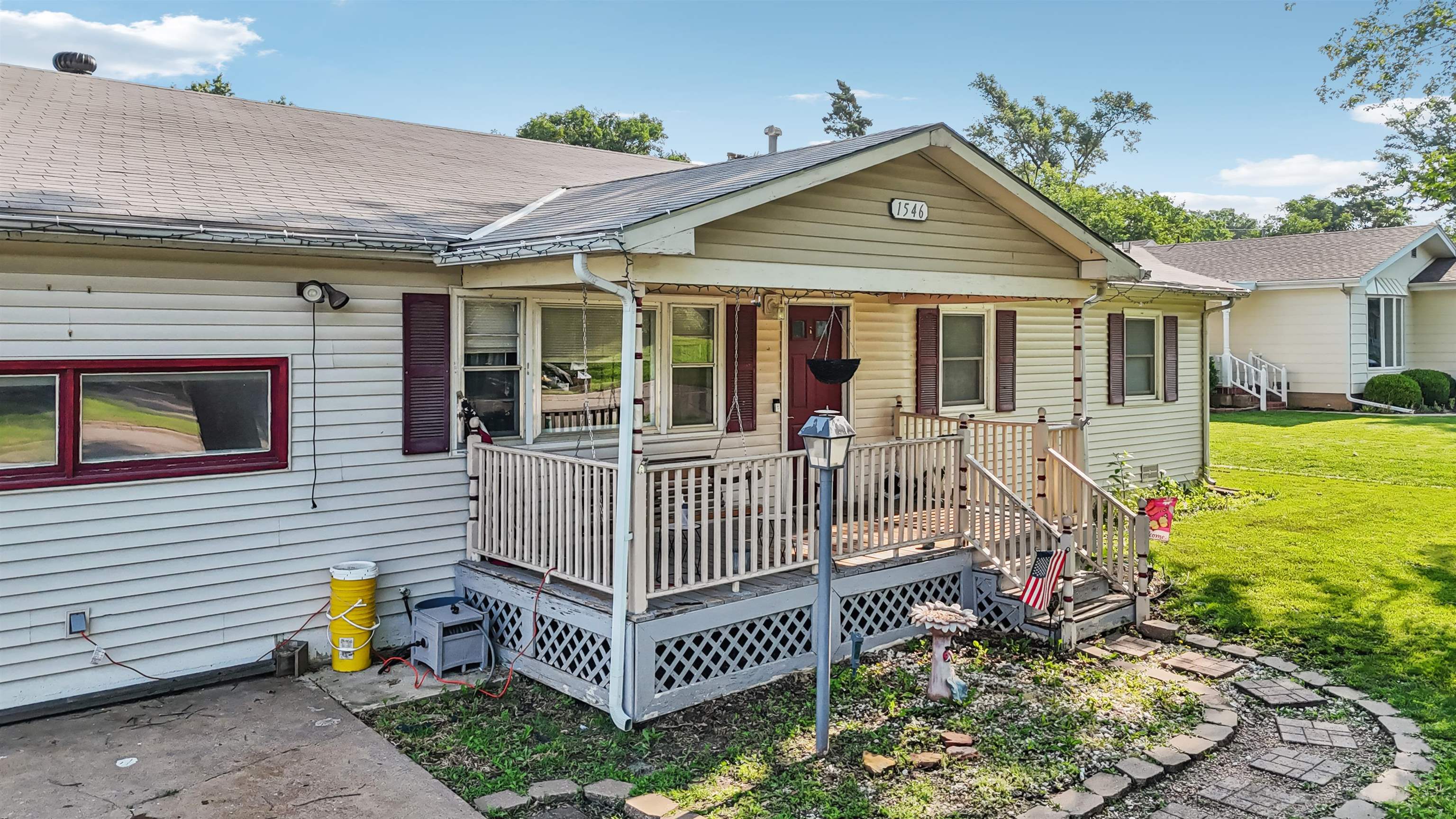 1546 Norwood Property Photo 1