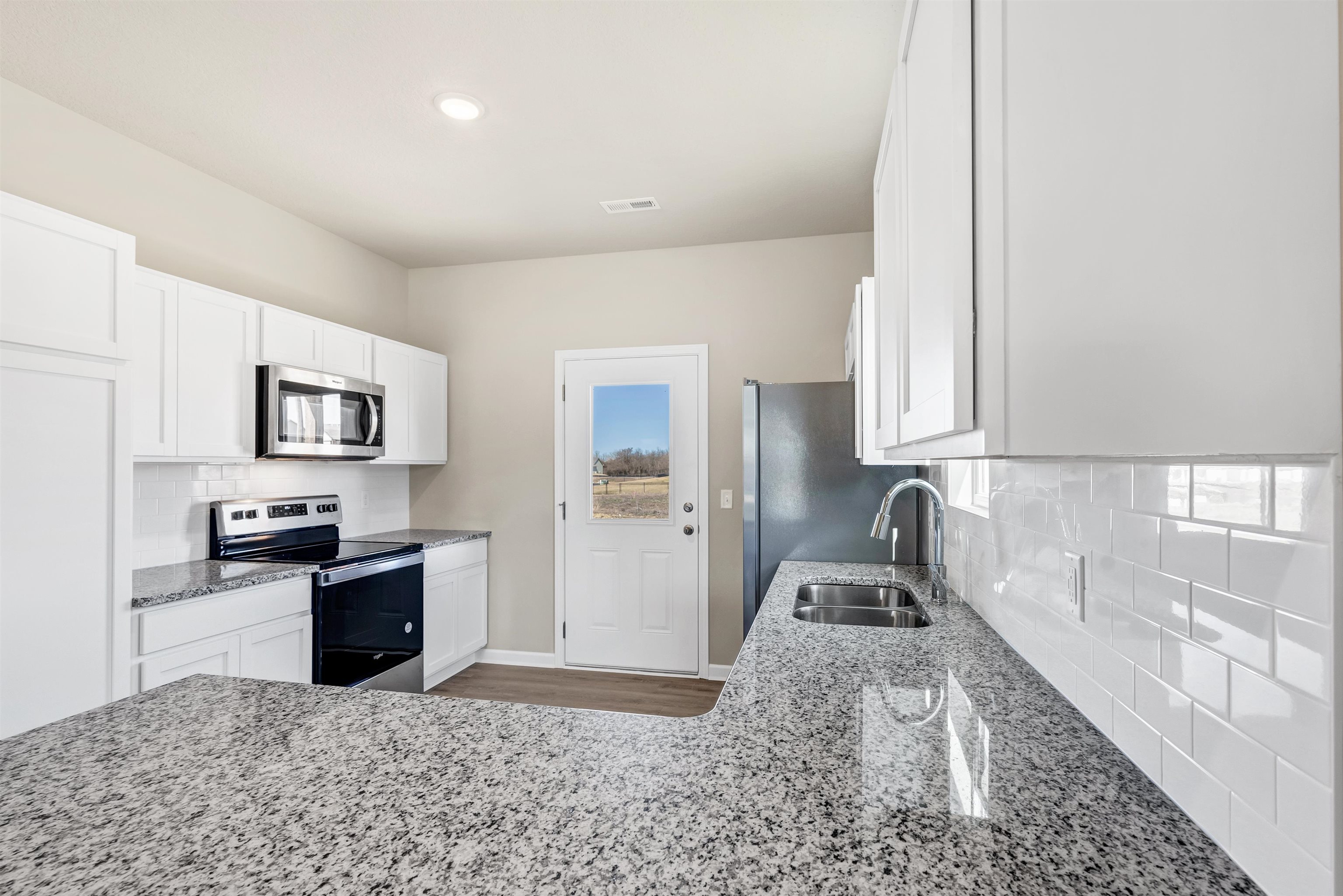 1603 N Emerald Valley Dr Property Photo 5