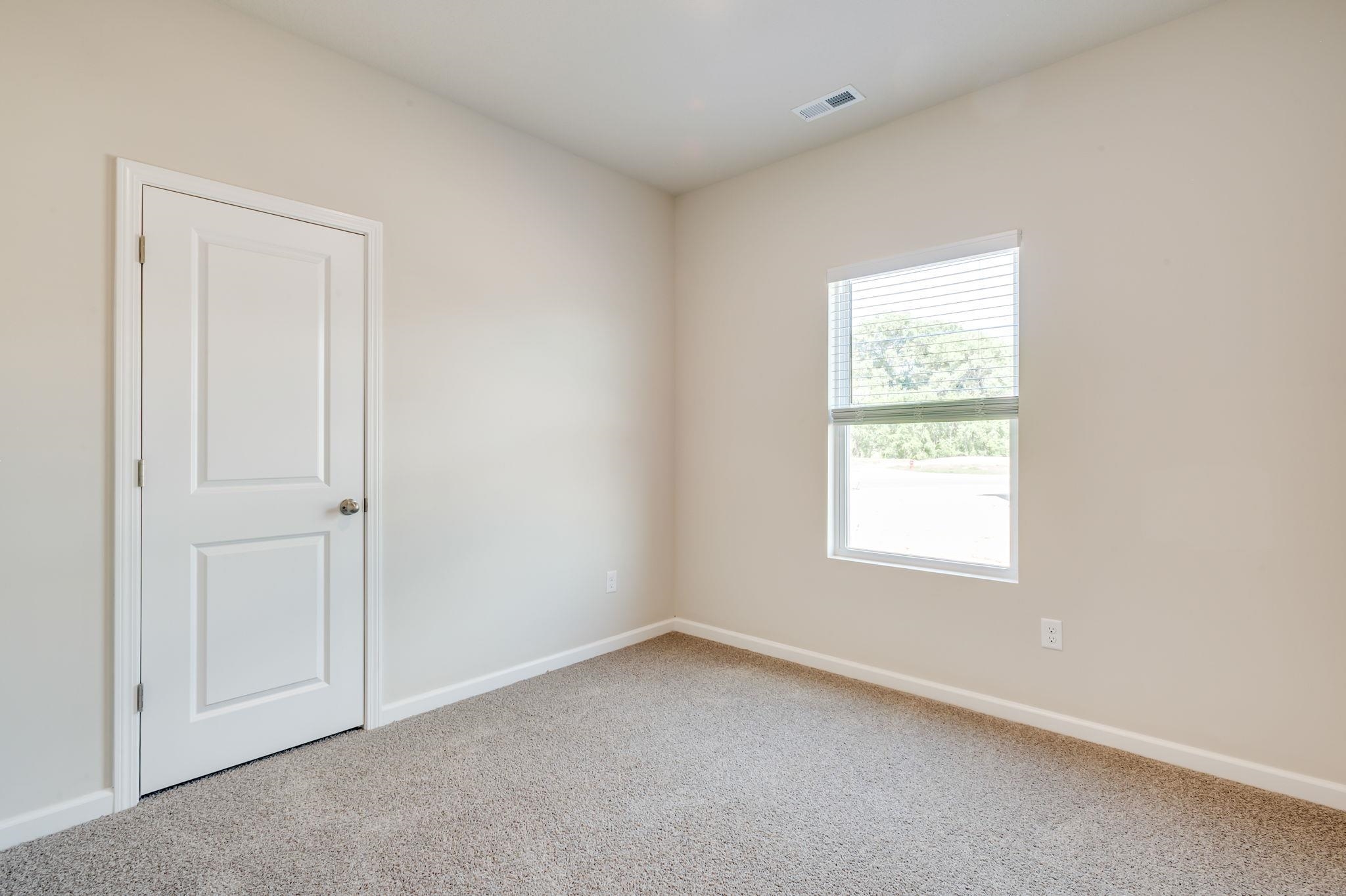 1611 N Emerald Valley Dr Property Photo 24