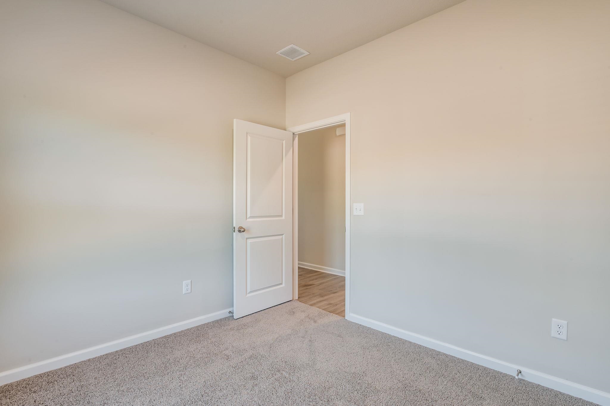 1611 N Emerald Valley Dr Property Photo 25