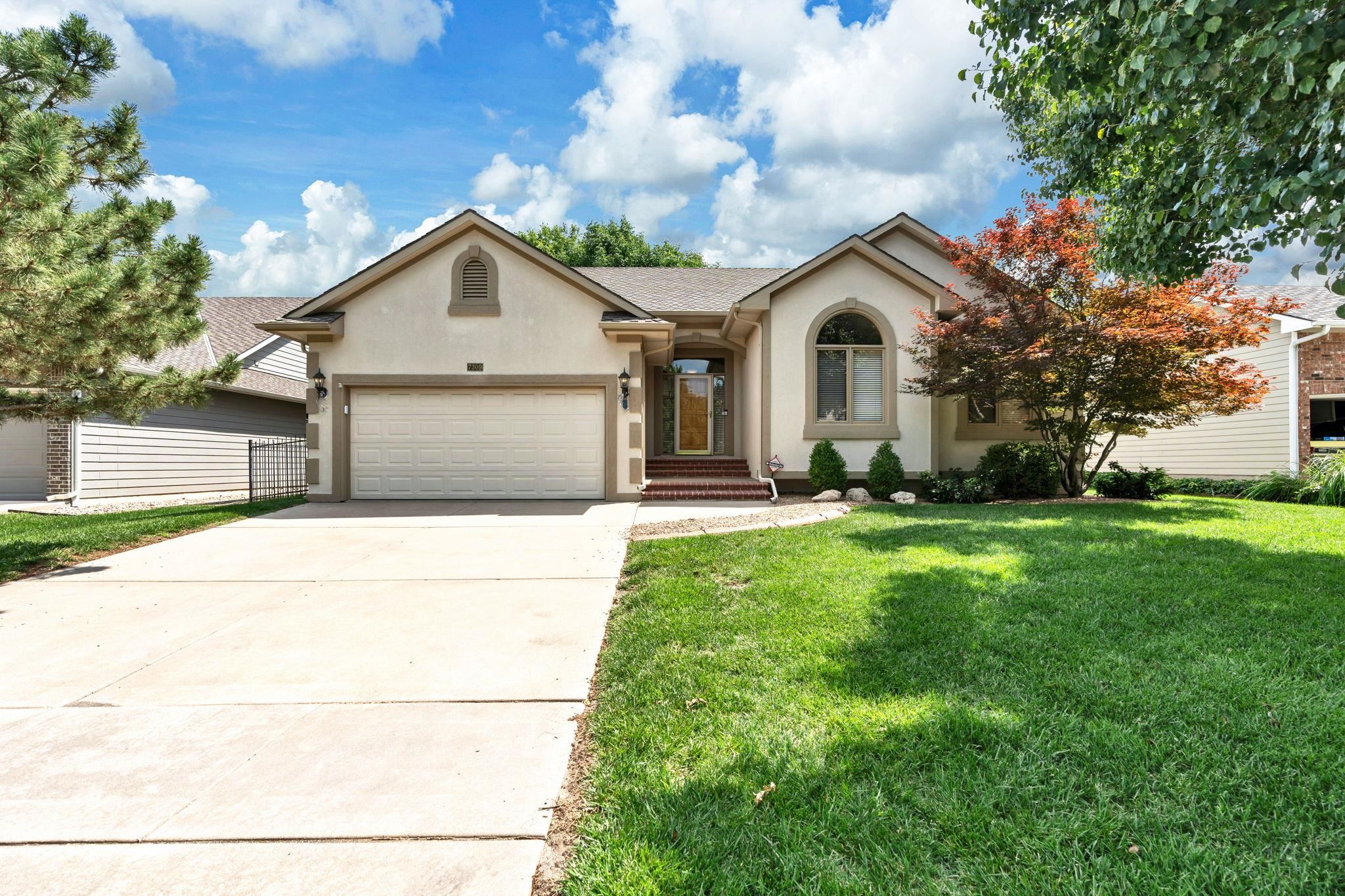 7309 E Cedaridge Cir Property Photo 1