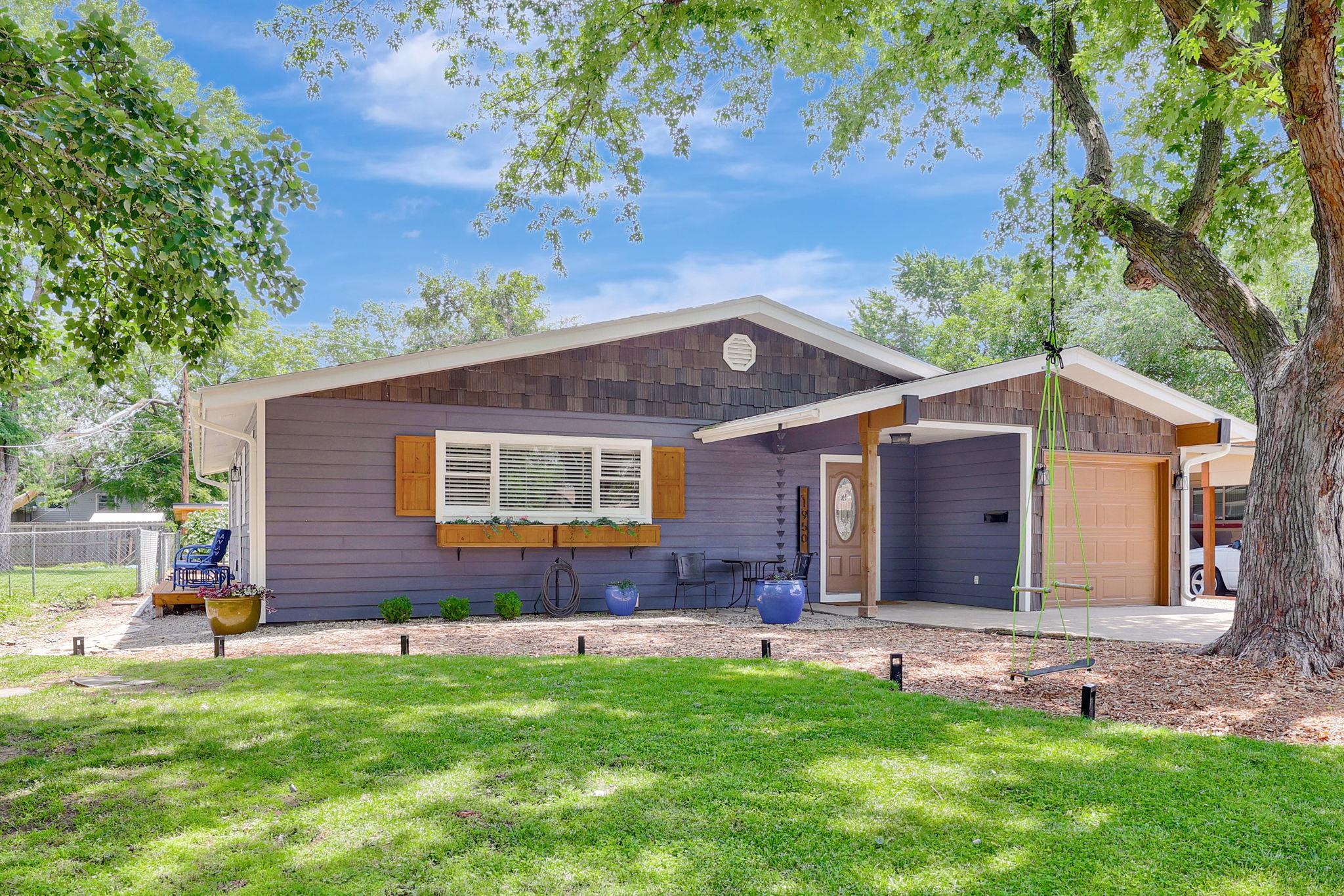 1950 N Westridge Dr Property Photo 2