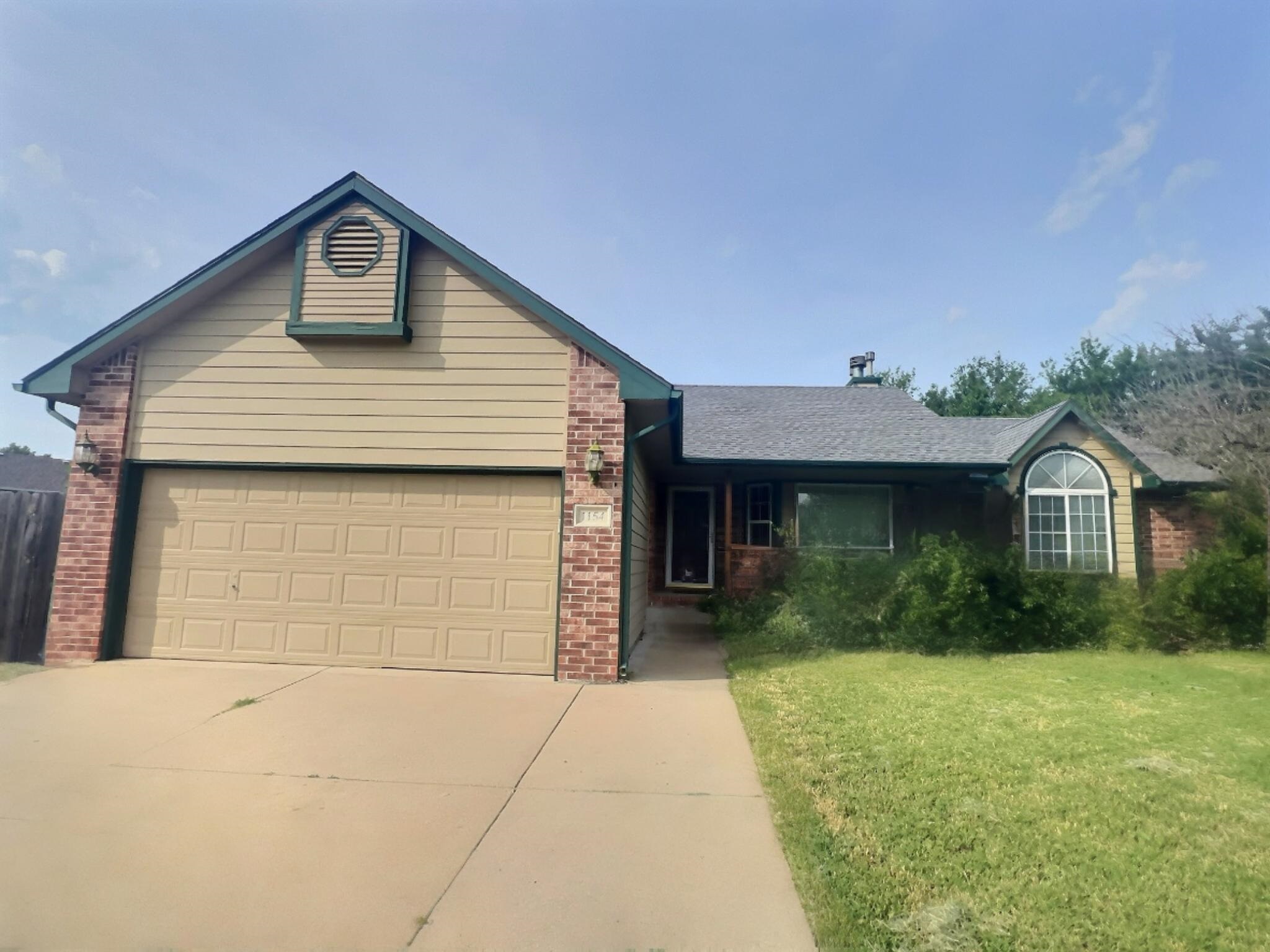 1154 S Longford Ct Property Photo 1